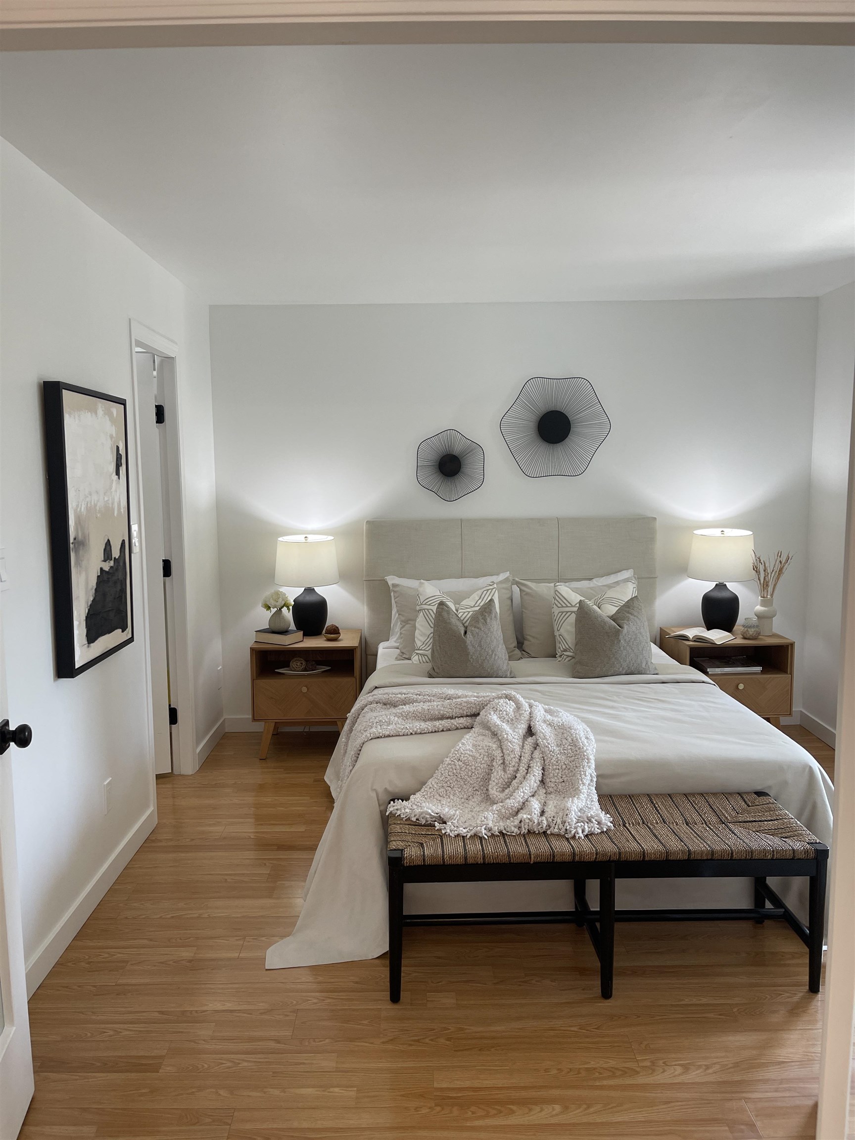 1220 Barclay Street #304, Vancouver, BC V6E 1H3