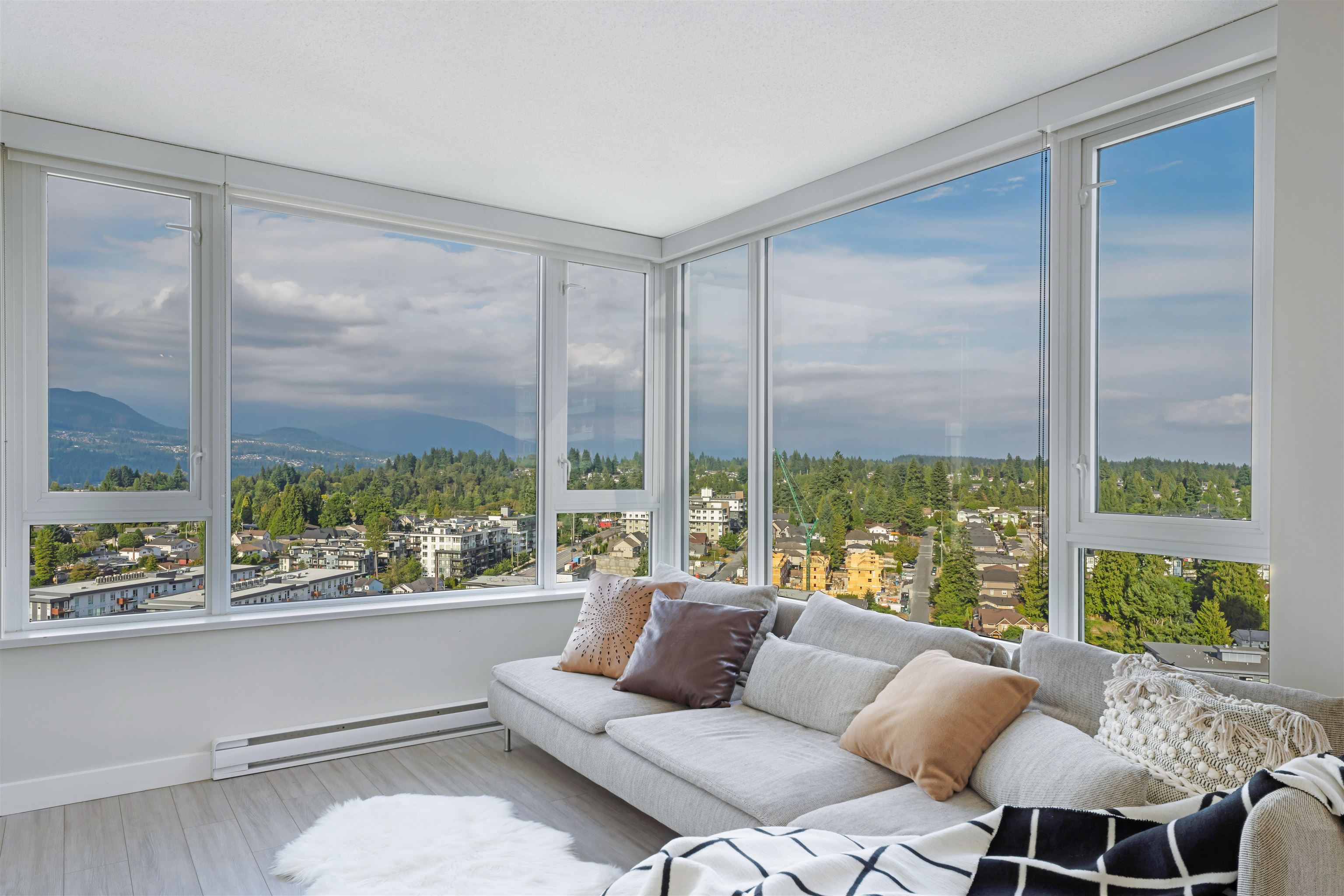 570 Emerson Street #2607, Coquitlam, BC V3J 0G3