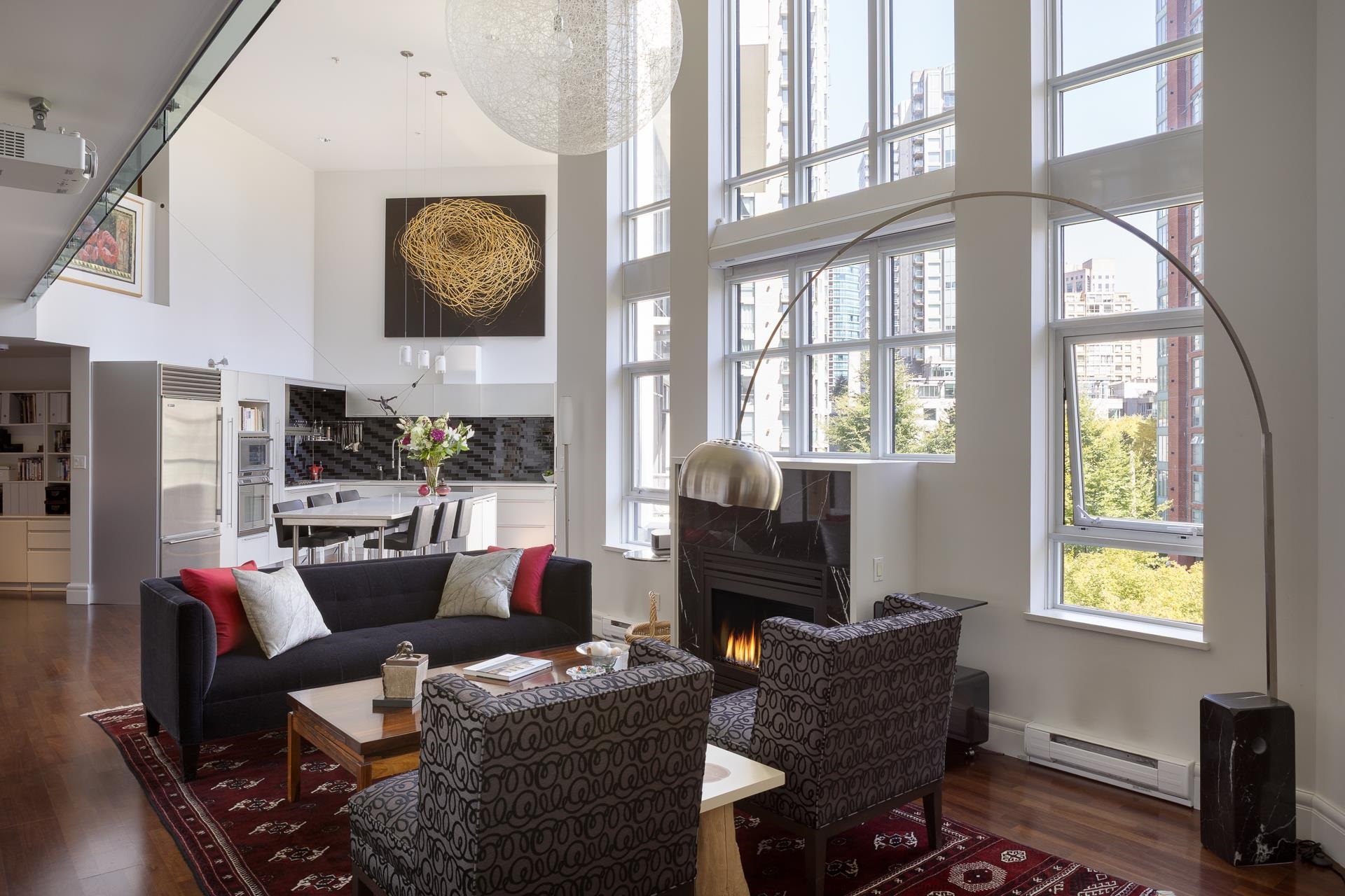 988 Richards Street #401, Vancouver, BC V6B 8R2