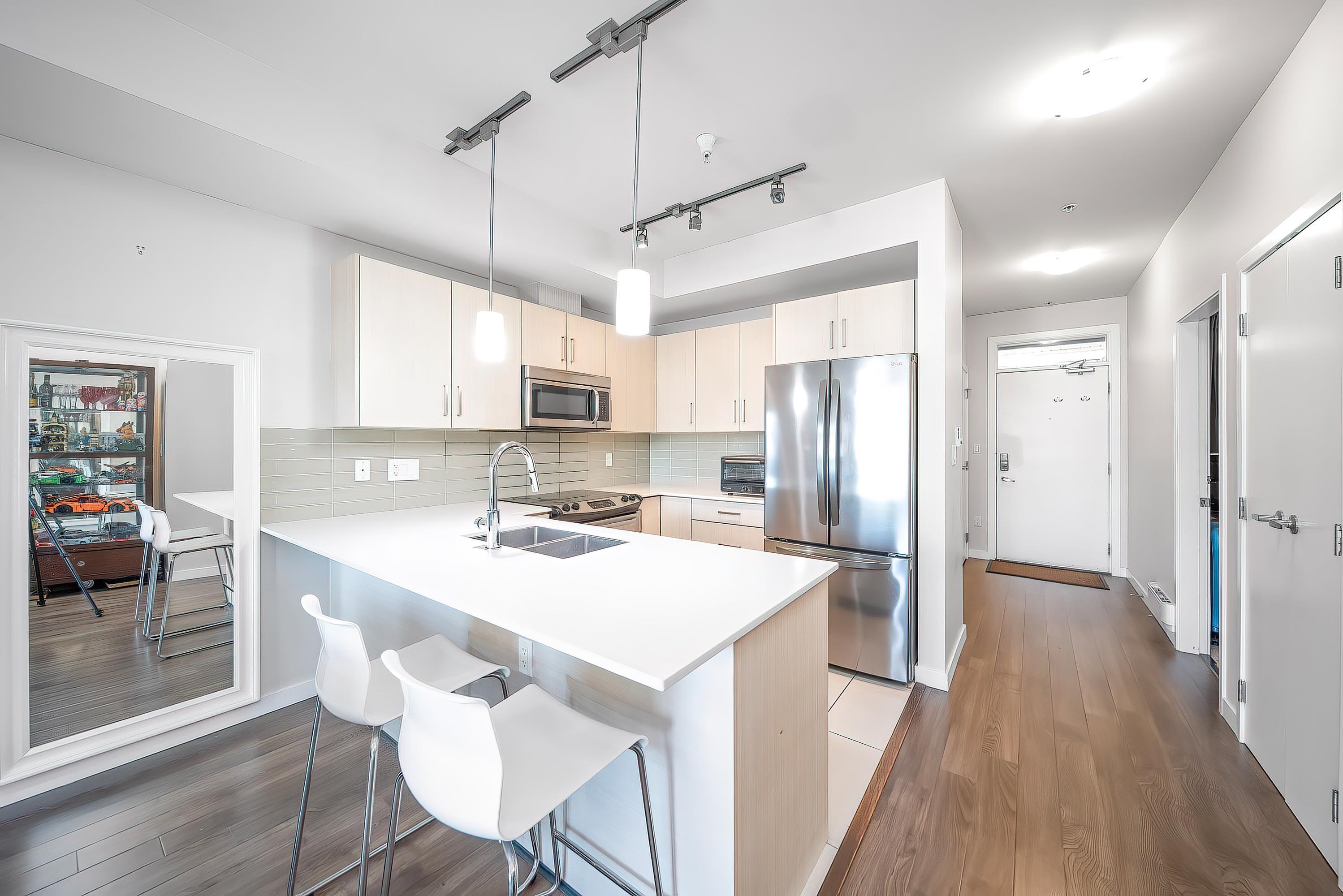 5288 Grimmer Street #207, Burnaby, BC V5H 0C5