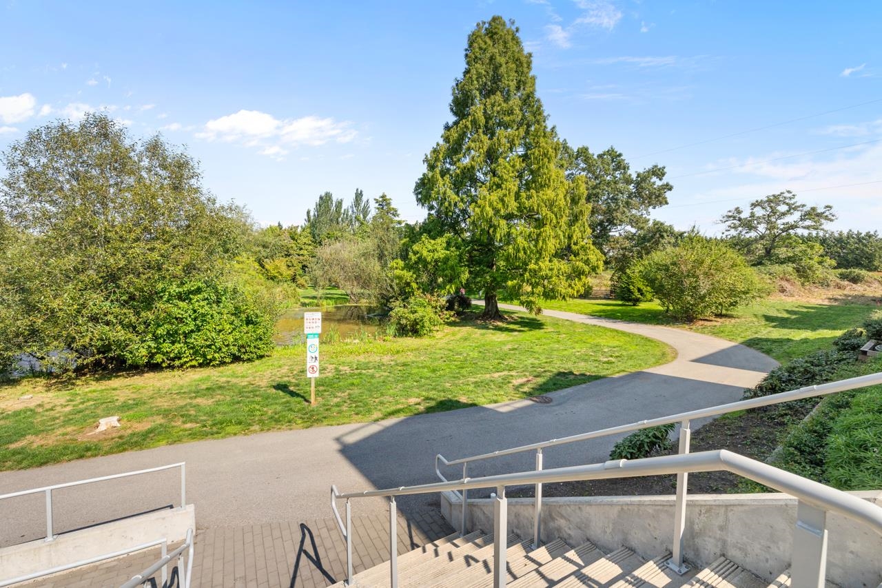 10800 Number 5 Road #8, Richmond, BC V6W 0C2