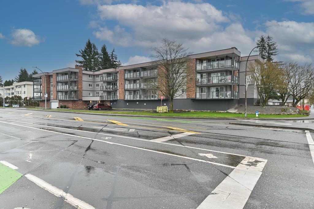 32040 Peardonville Road #107, Abbotsford, BC V2T 6N8