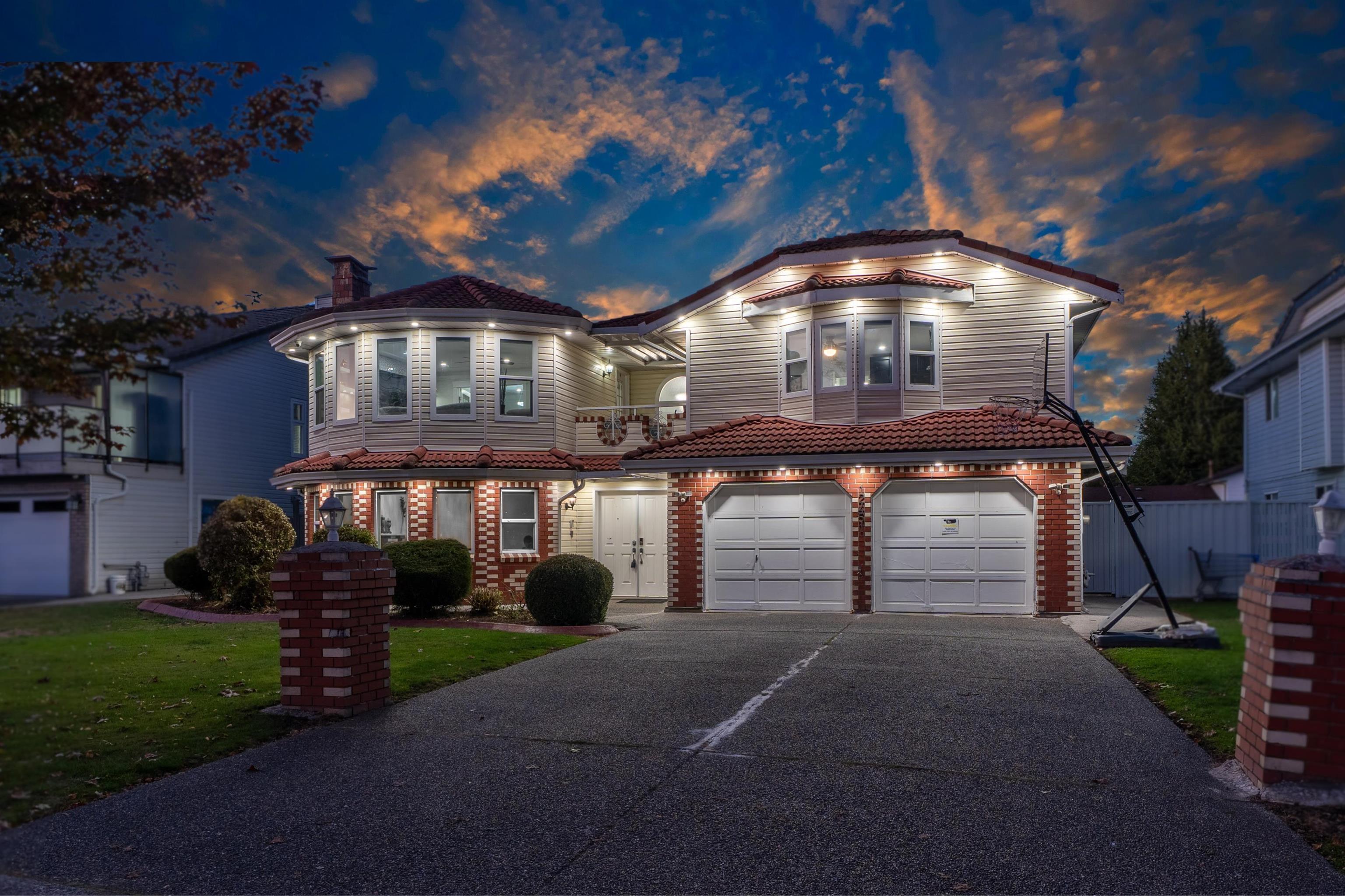 90a Avenue, Surrey, BC V3V 1C3