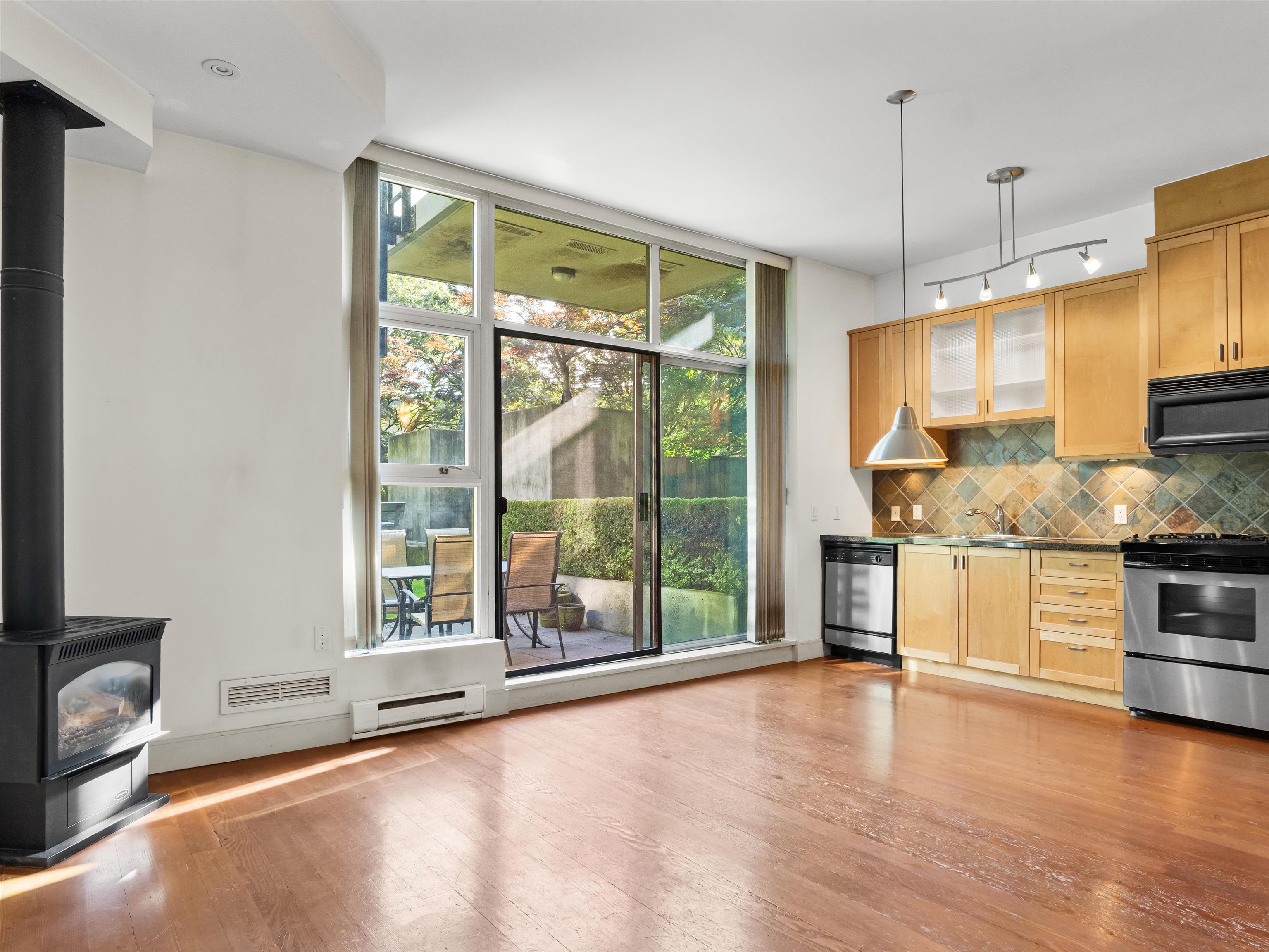 8988 Hudson Street #110, Vancouver, BC V6P 6Z1