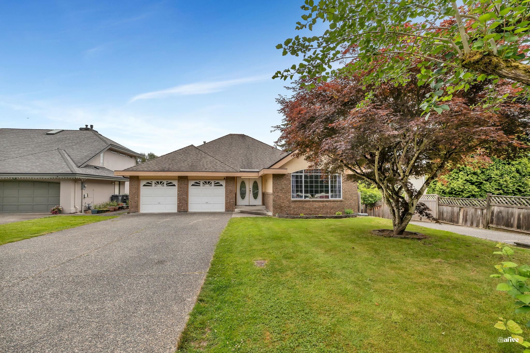 163a Street, Surrey, BC V4N 3C7