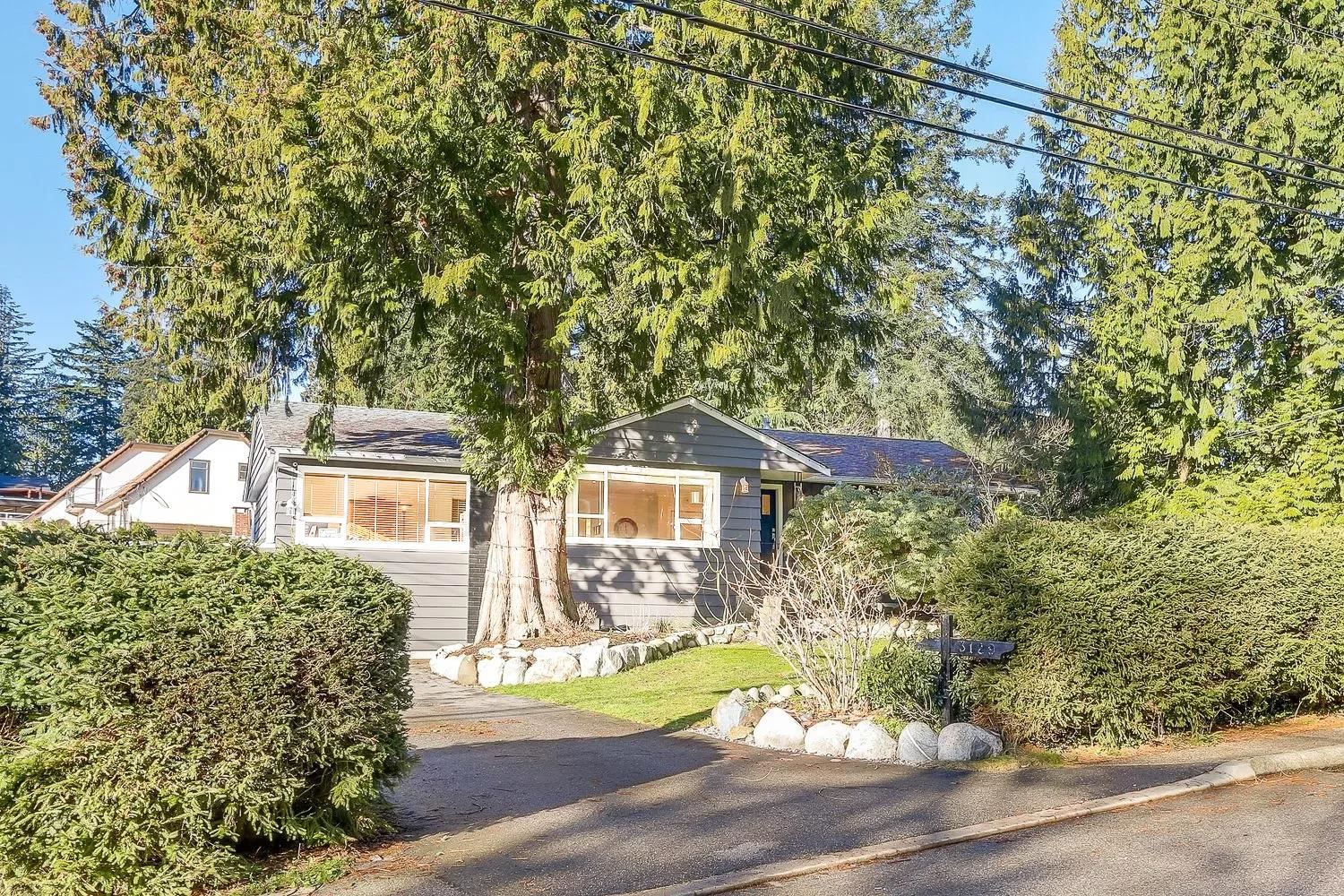 3129 Princess Avenue, North Vancouver, BC V7N 2E3