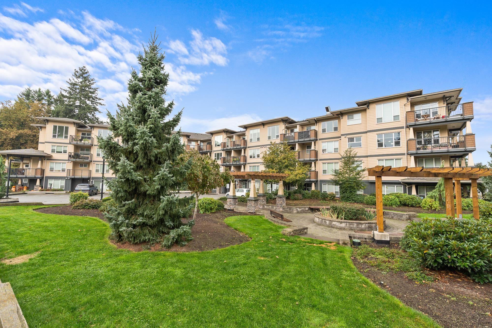 2565 Campbell Avenue #213, Abbotsford, BC V2S 0E3