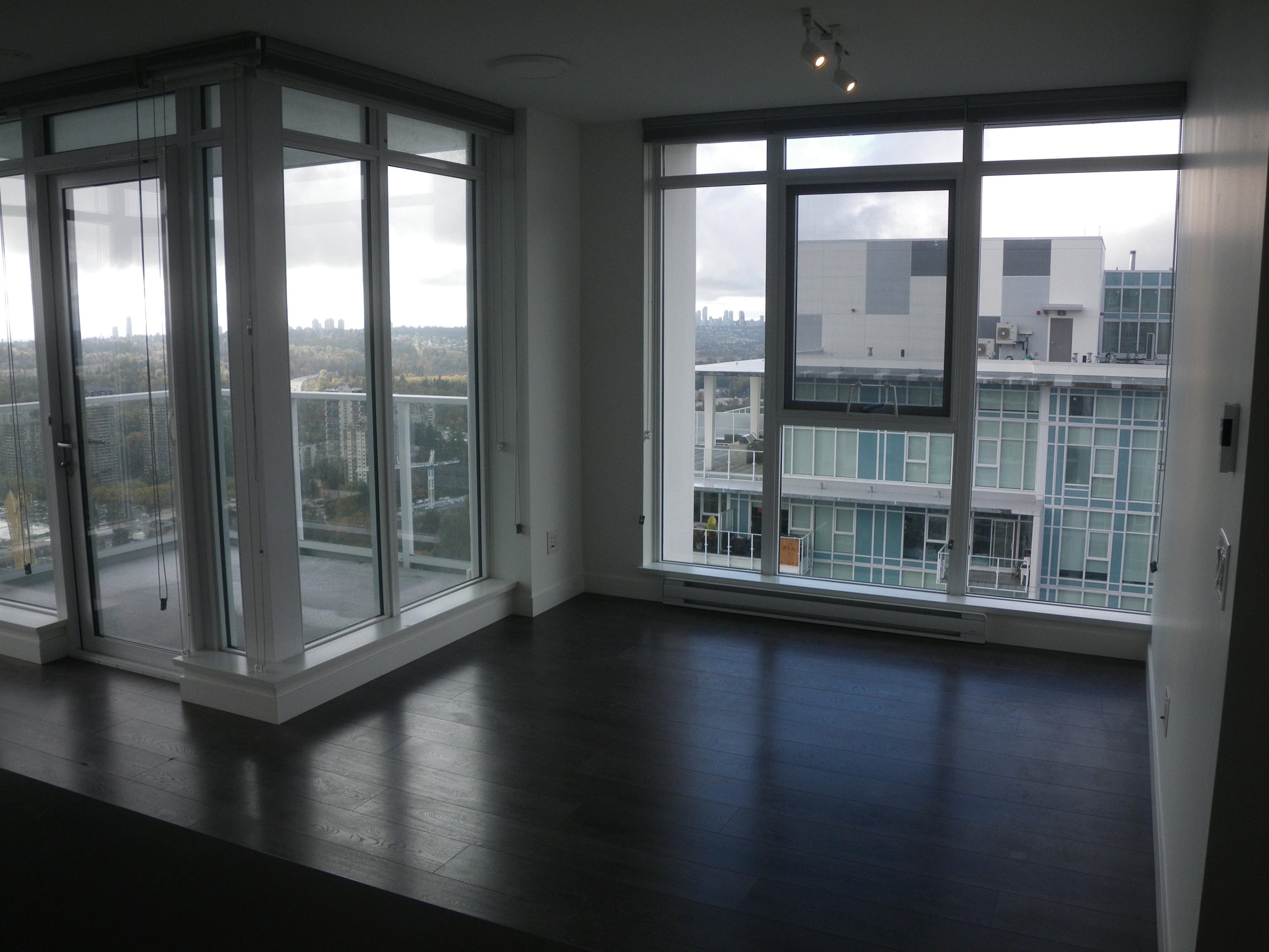 657 Whiting Way #2907, Coquitlam, BC V3J 0J6