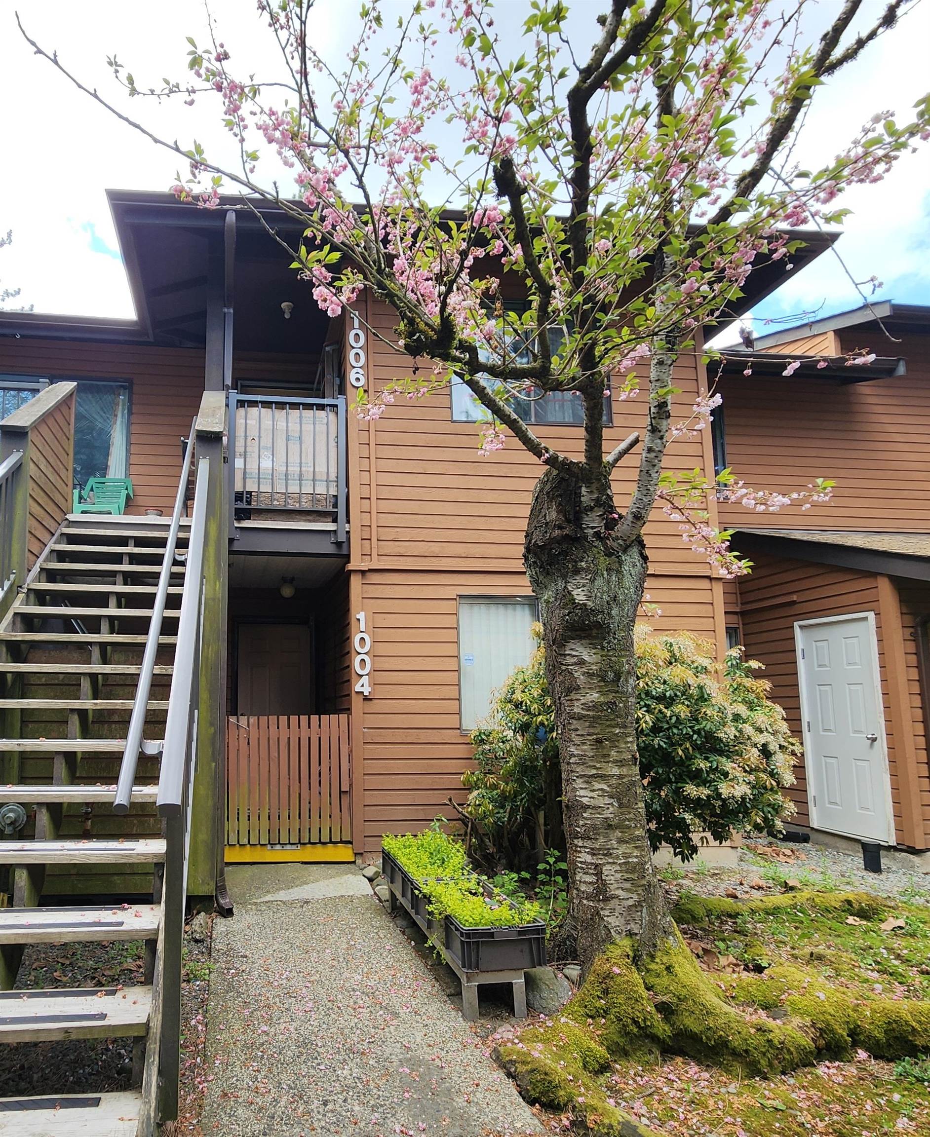 10620 150 Street #1004, Surrey, BC V3R 7S1
