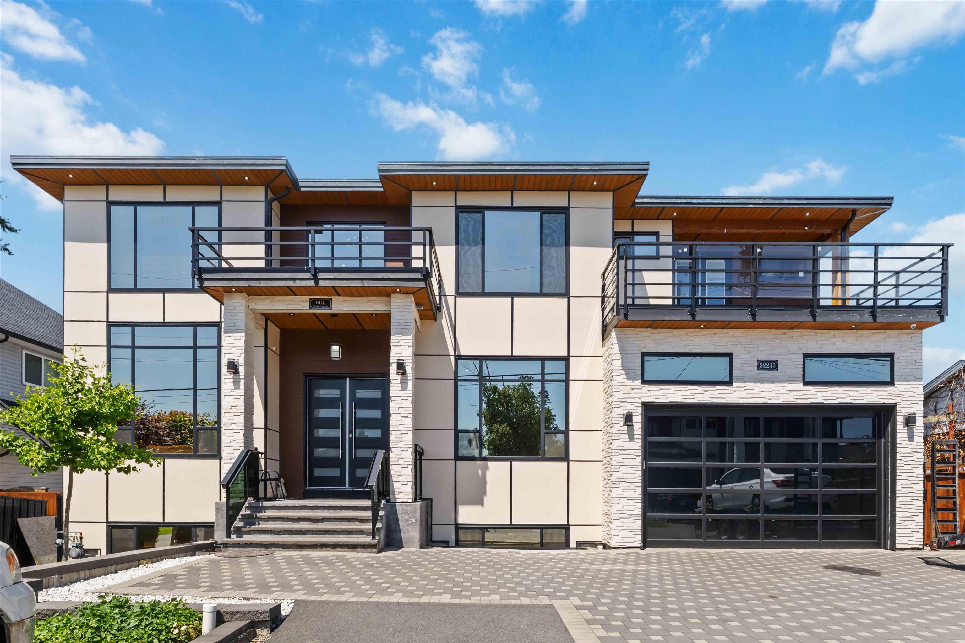 32235 Pineview Avenue, Abbotsford, BC V2T 1R2