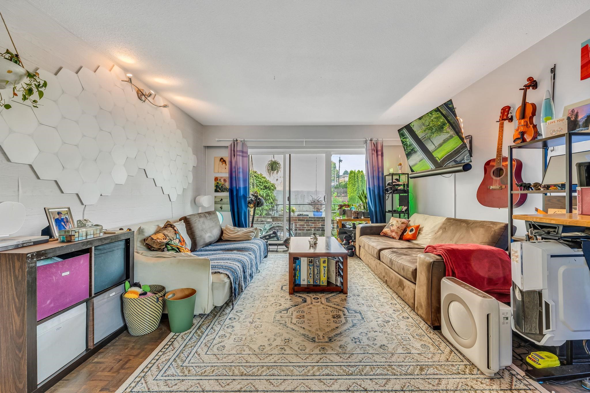 2025 West 2nd Avenue #207, Vancouver, BC V6J 1J6