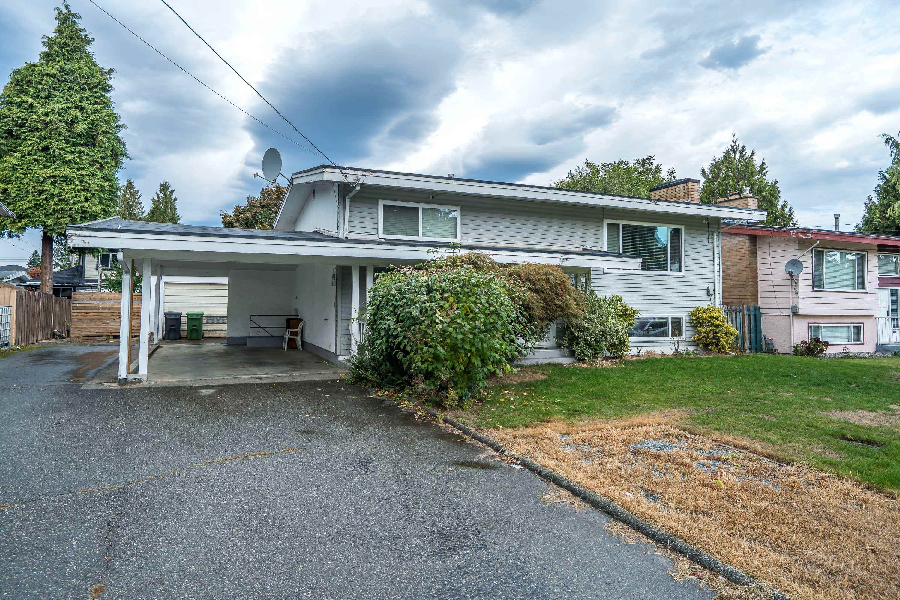 2545 Lilac Crescent, Abbotsford, BC V2T 1P5