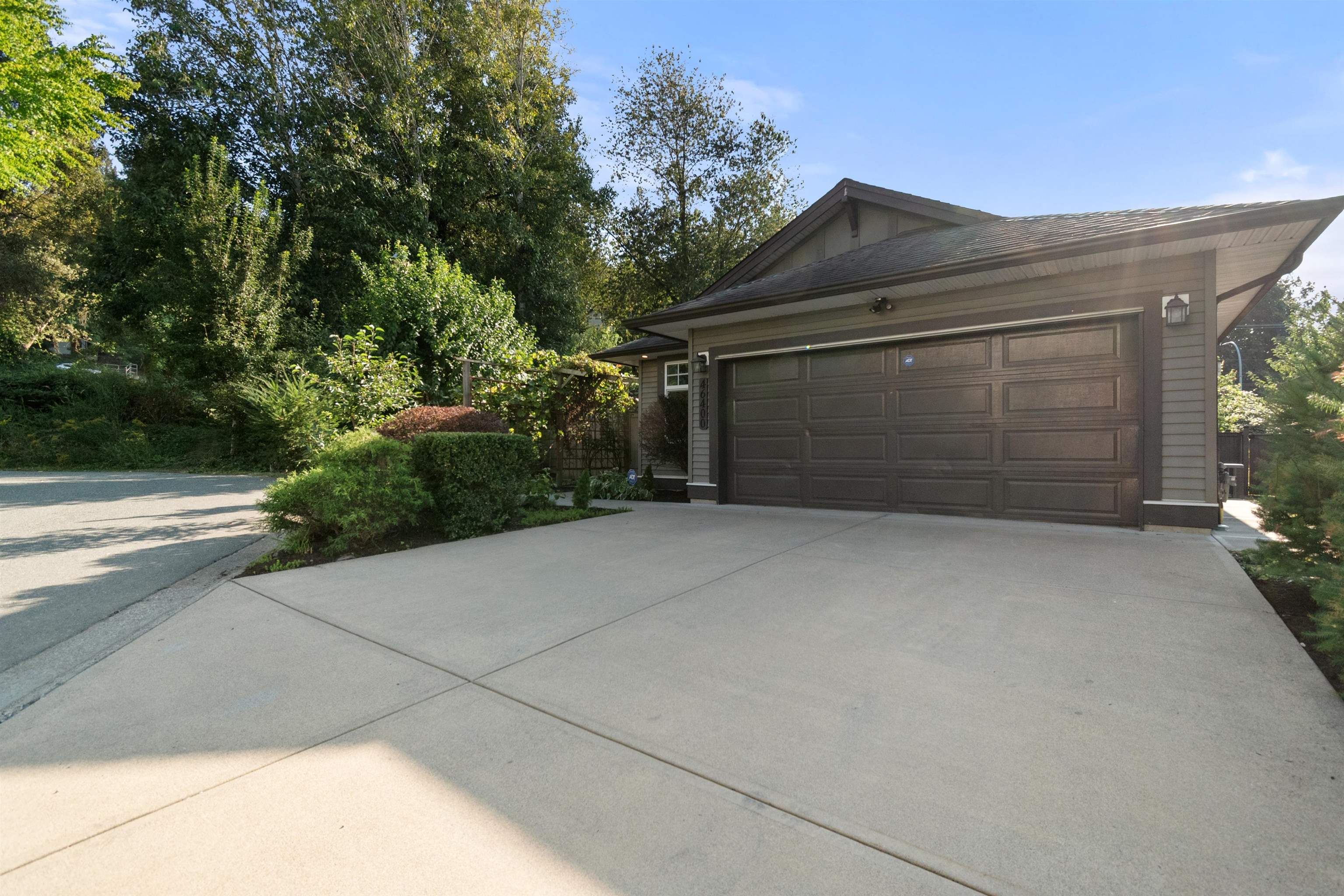 46400 Bedford Parkway, Chilliwack, BC V2R 5N4