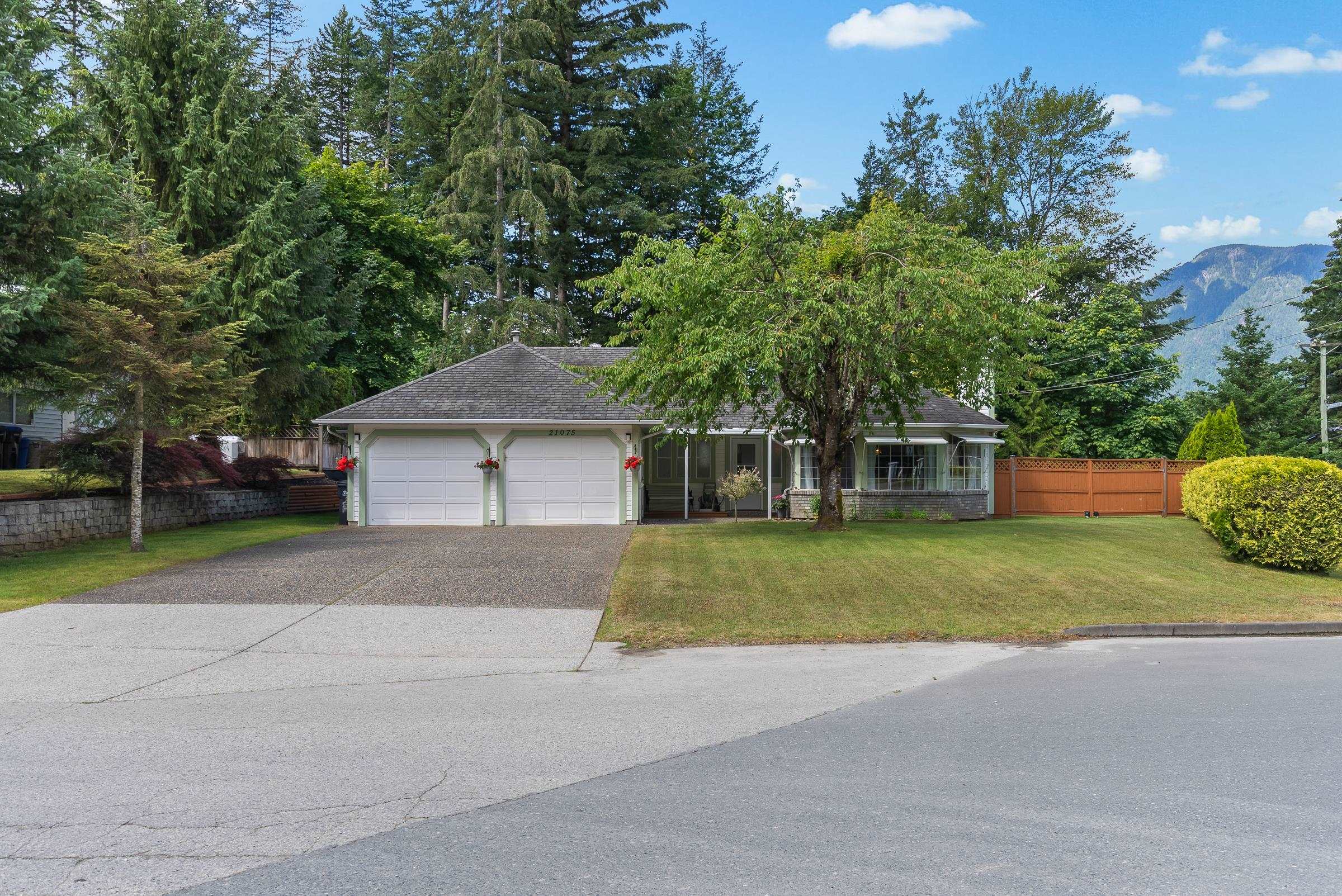 Hope, BC homes with backyards for sale Houseful