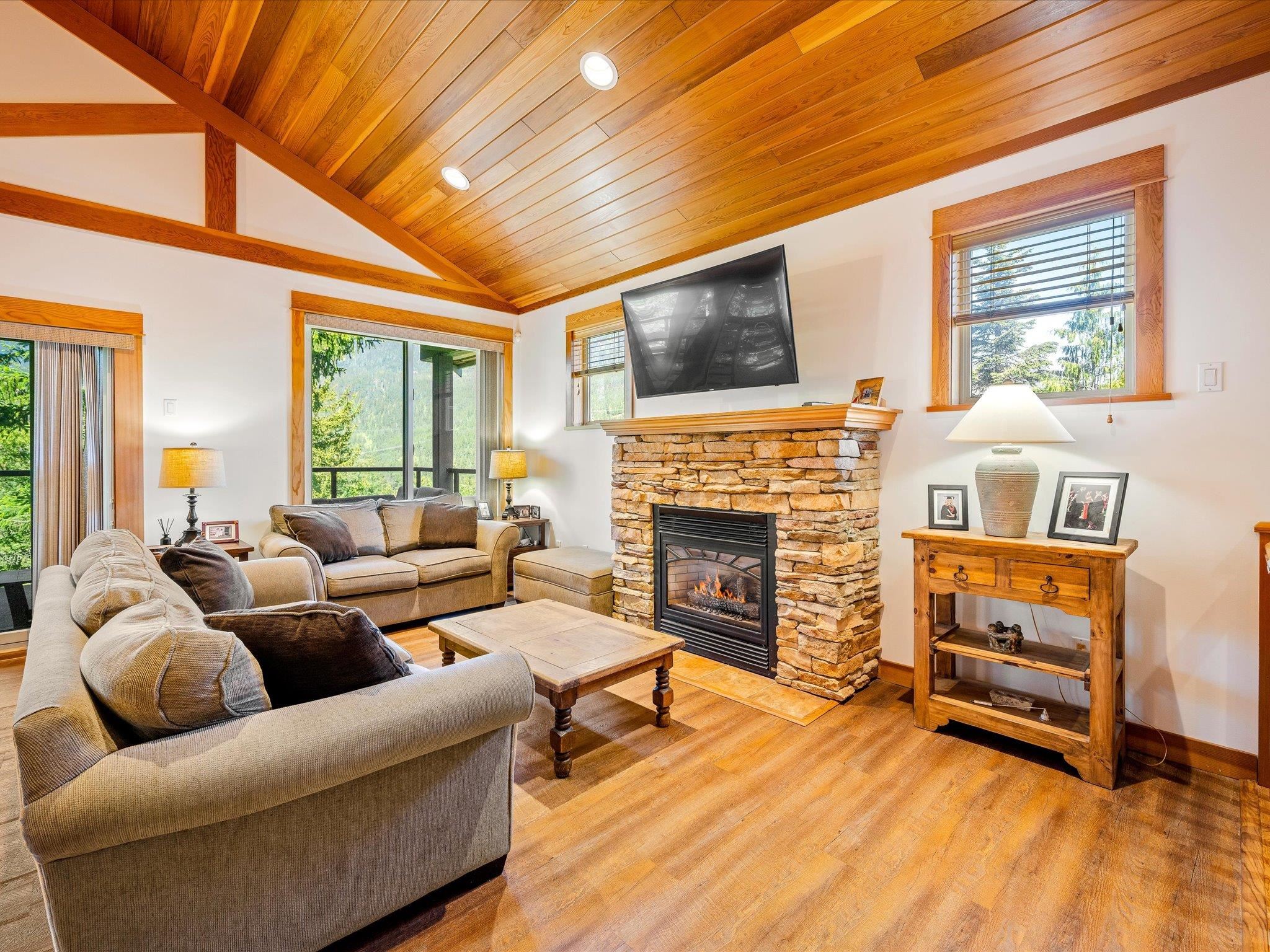 2314 Cayley Close, Whistler, BC V8E 0A8