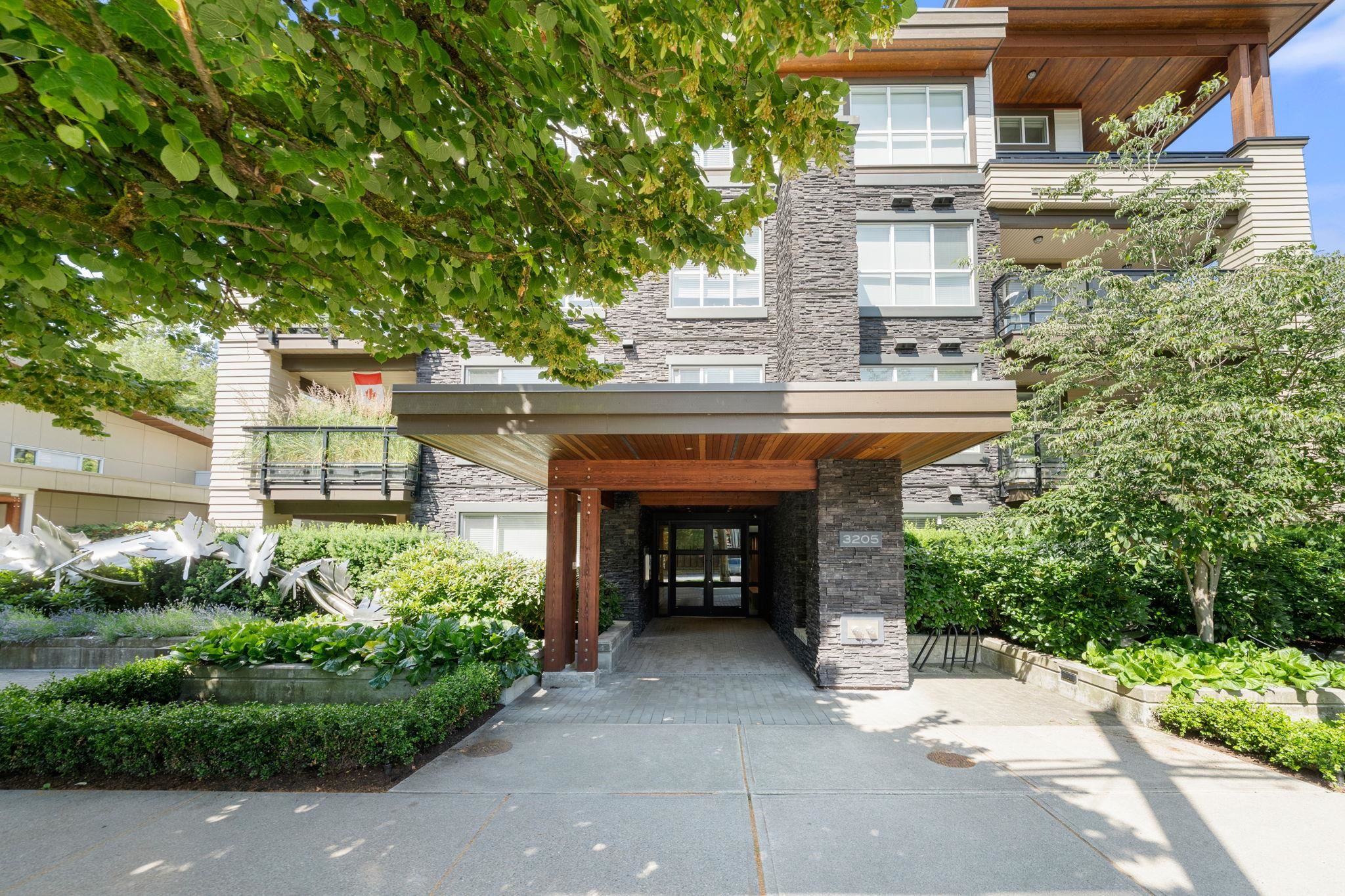 3205 Mountain Highway #117, North Vancouver, BC V7K 0A3