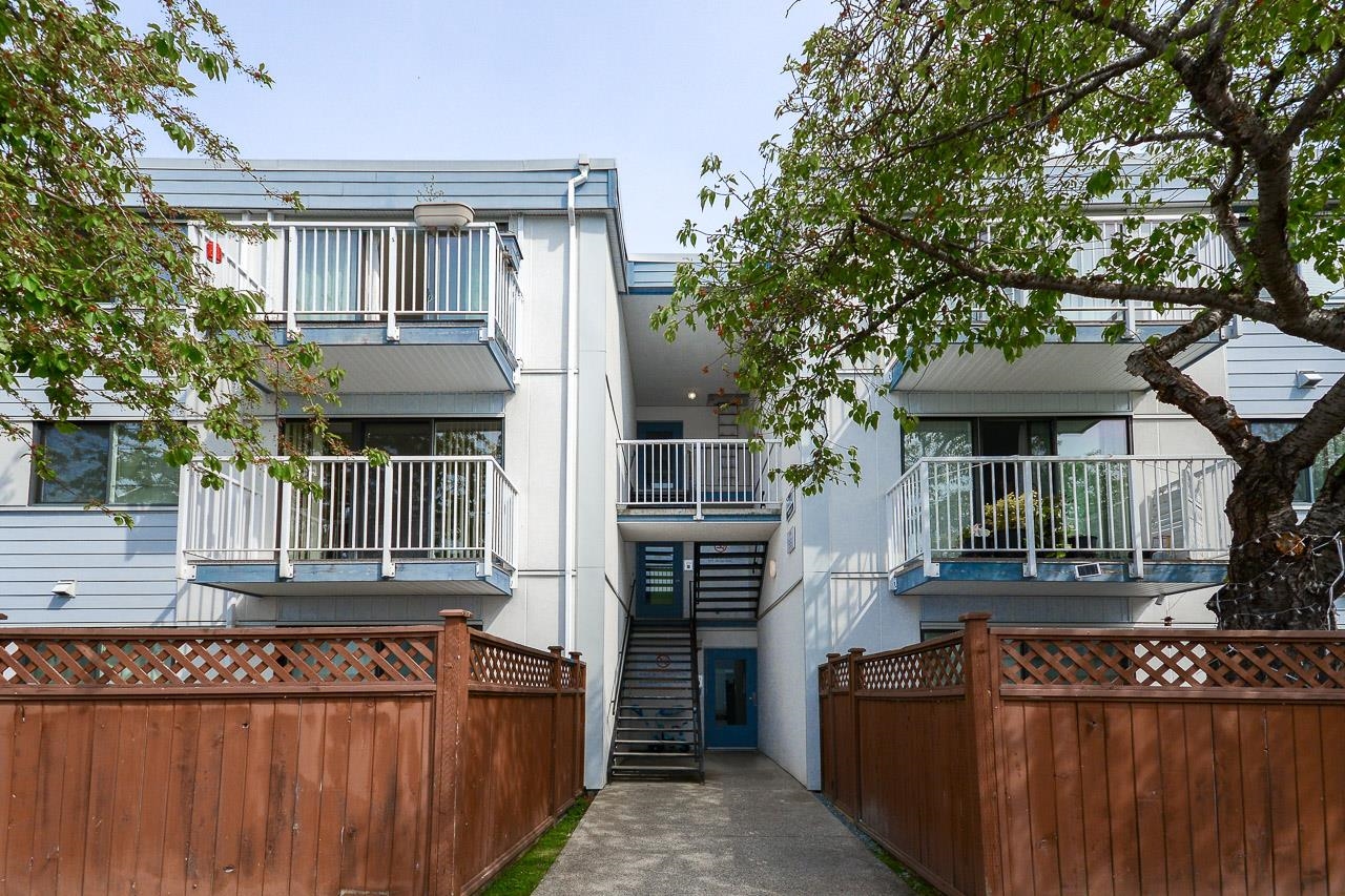 7200 Lindsay Road #301, Richmond, BC V7C 3M6