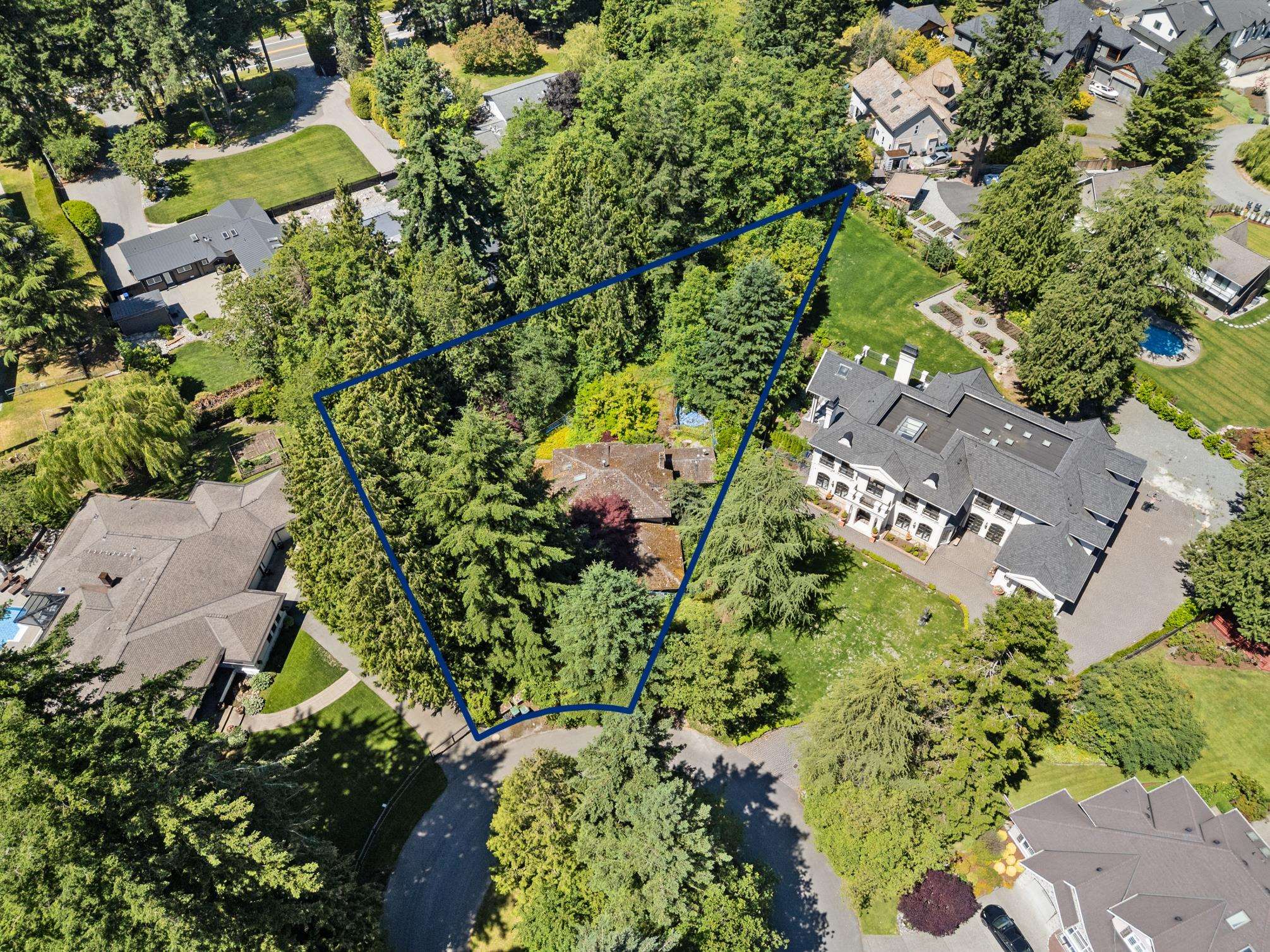 26a Avenue, Surrey, BC V4P 2E3