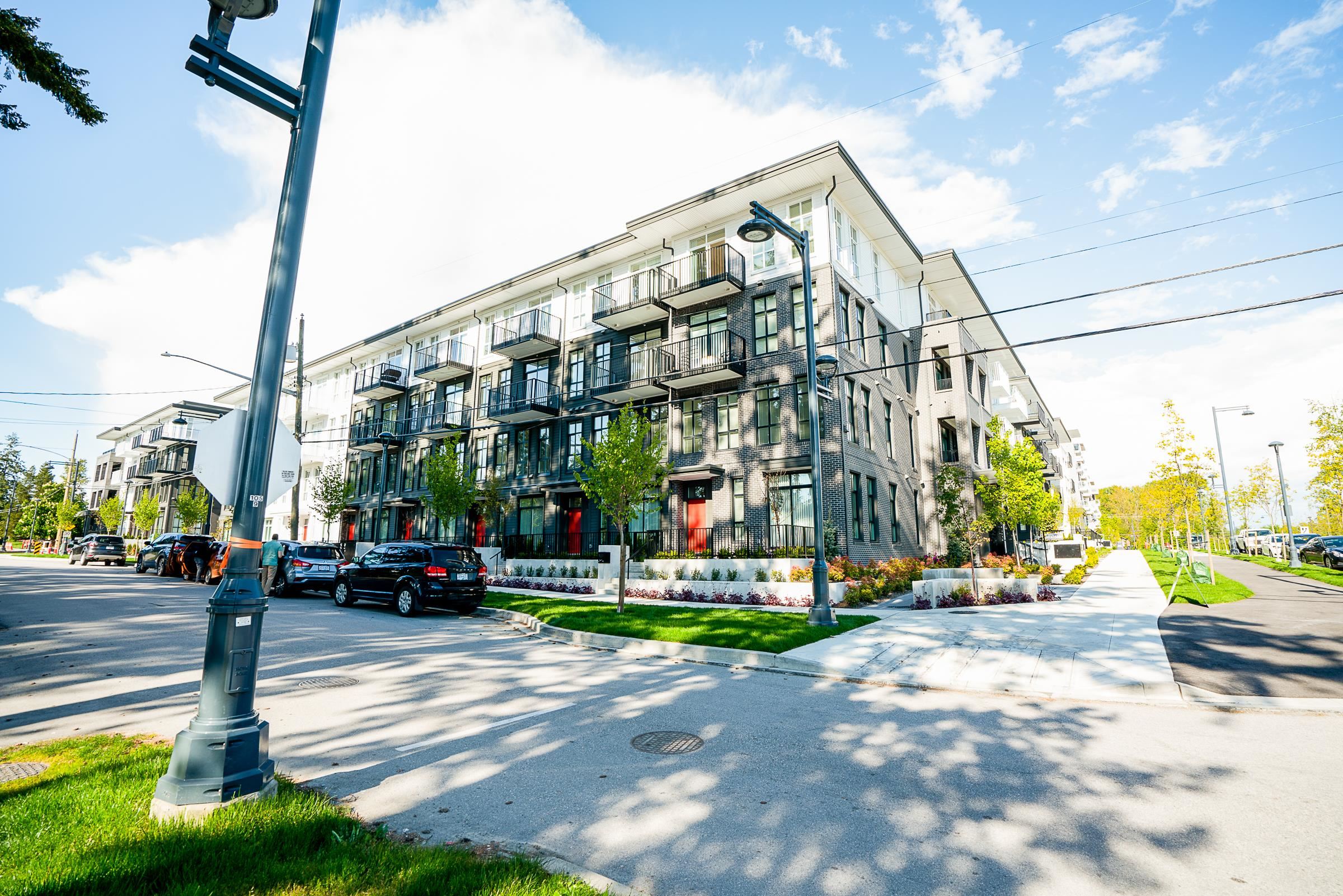 13929 105 Boulevard #201, Surrey, BC V3T 2B6