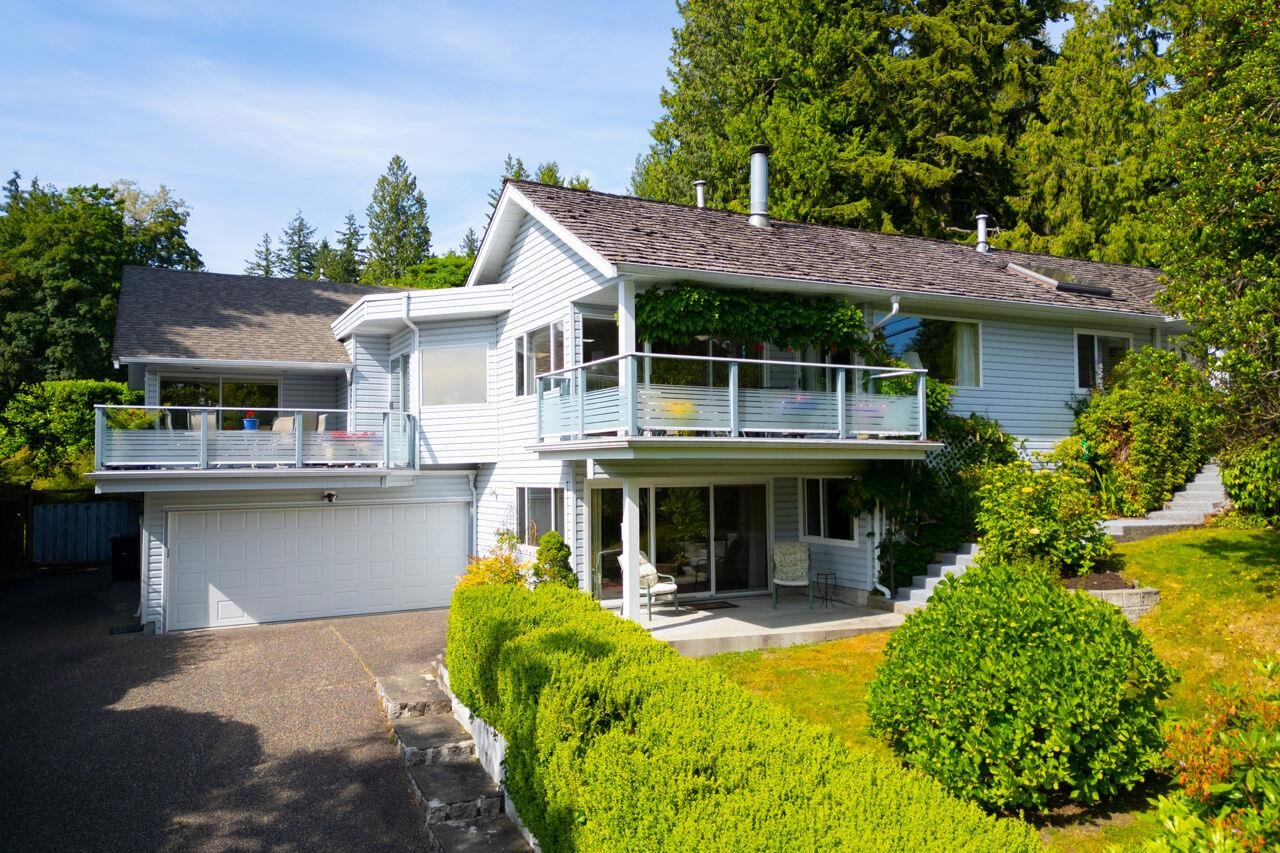 530 East Queens Road, North Vancouver, BC V7N 1H1