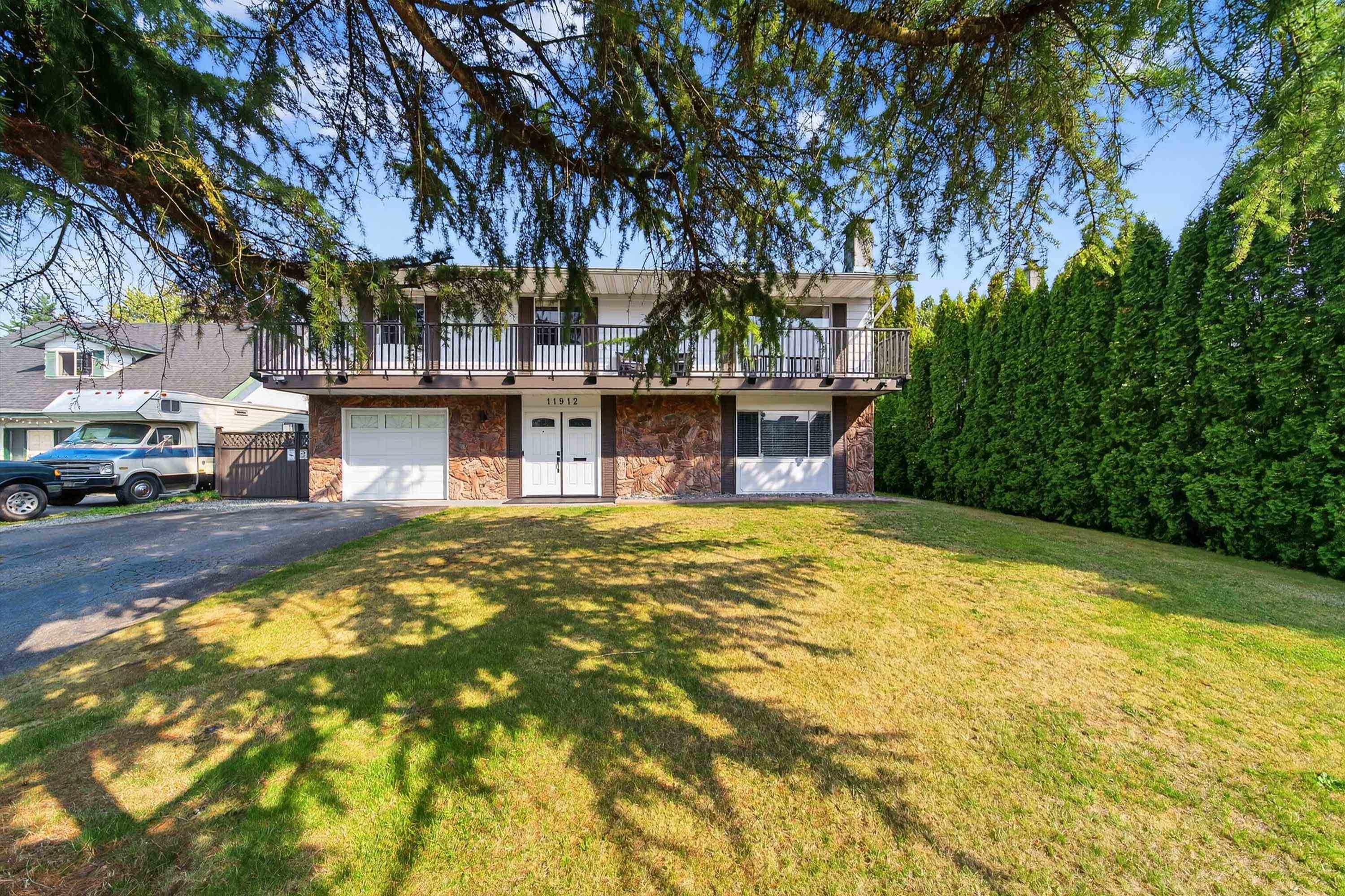 229 Street, Maple Ridge, BC V2X 6P8