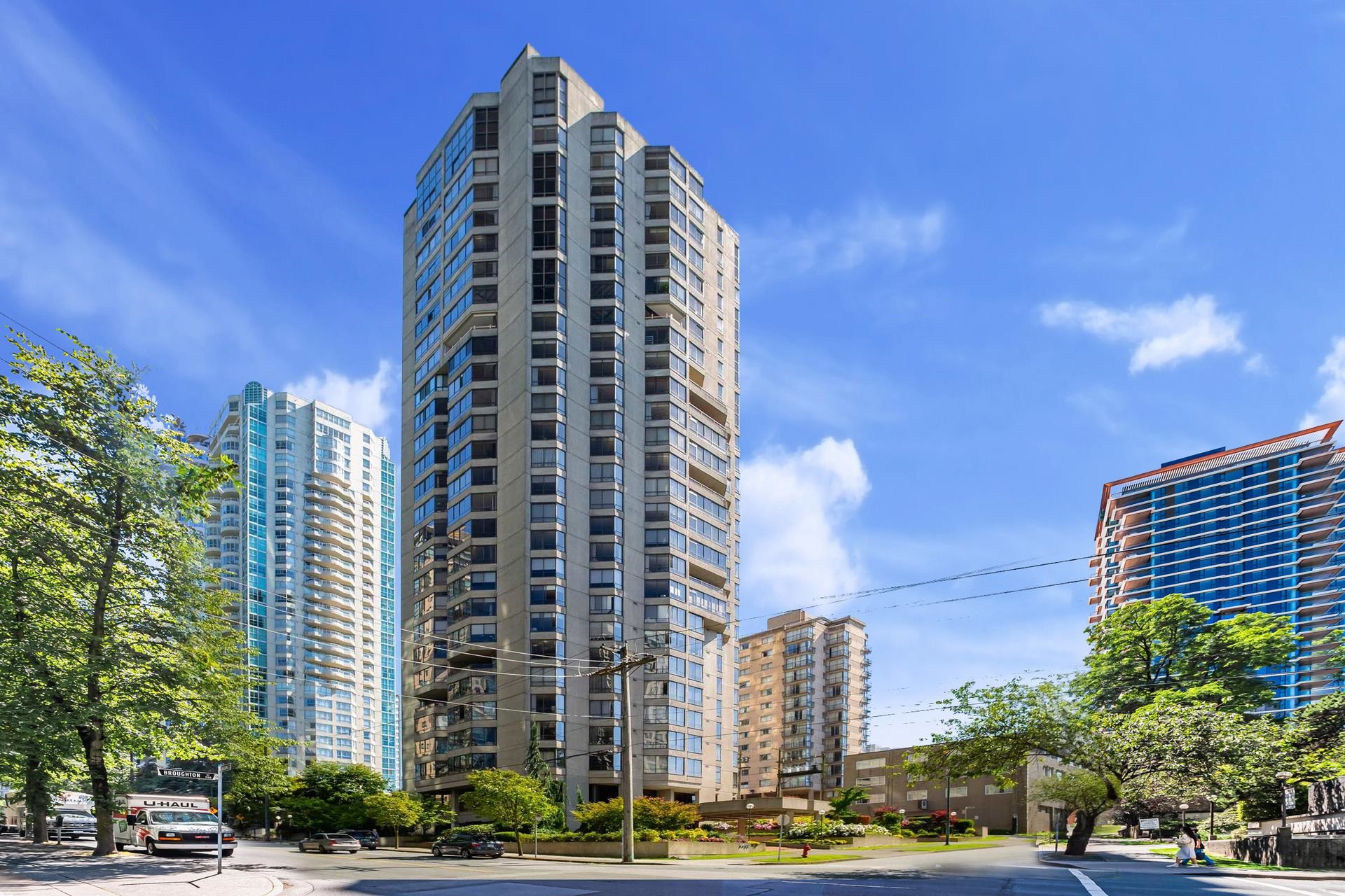 738 Broughton Street #203, Vancouver, BC V6G 3A7