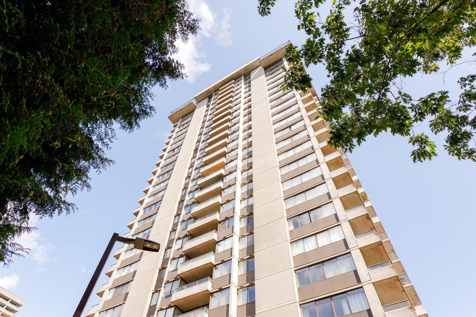 3970 Carrigan Court #1504, Burnaby, BC V3N 4S5