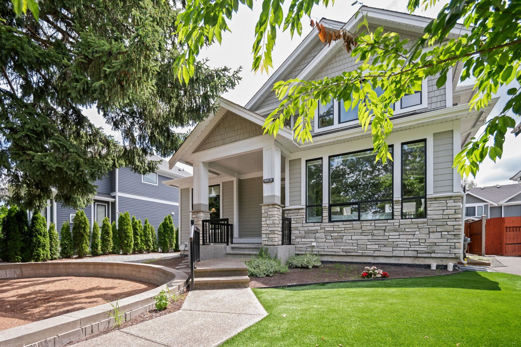 104 Avenue, Surrey, BC V4N 6V4