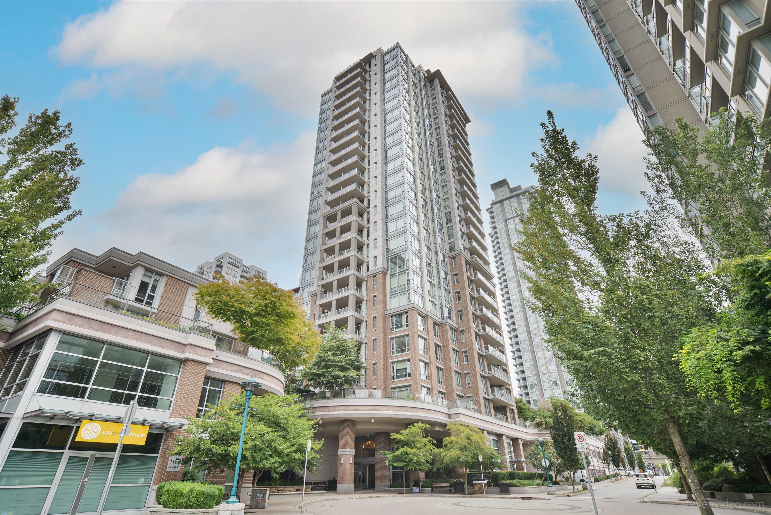 1155 The High Street #1209, Coquitlam, BC V3B 7W4