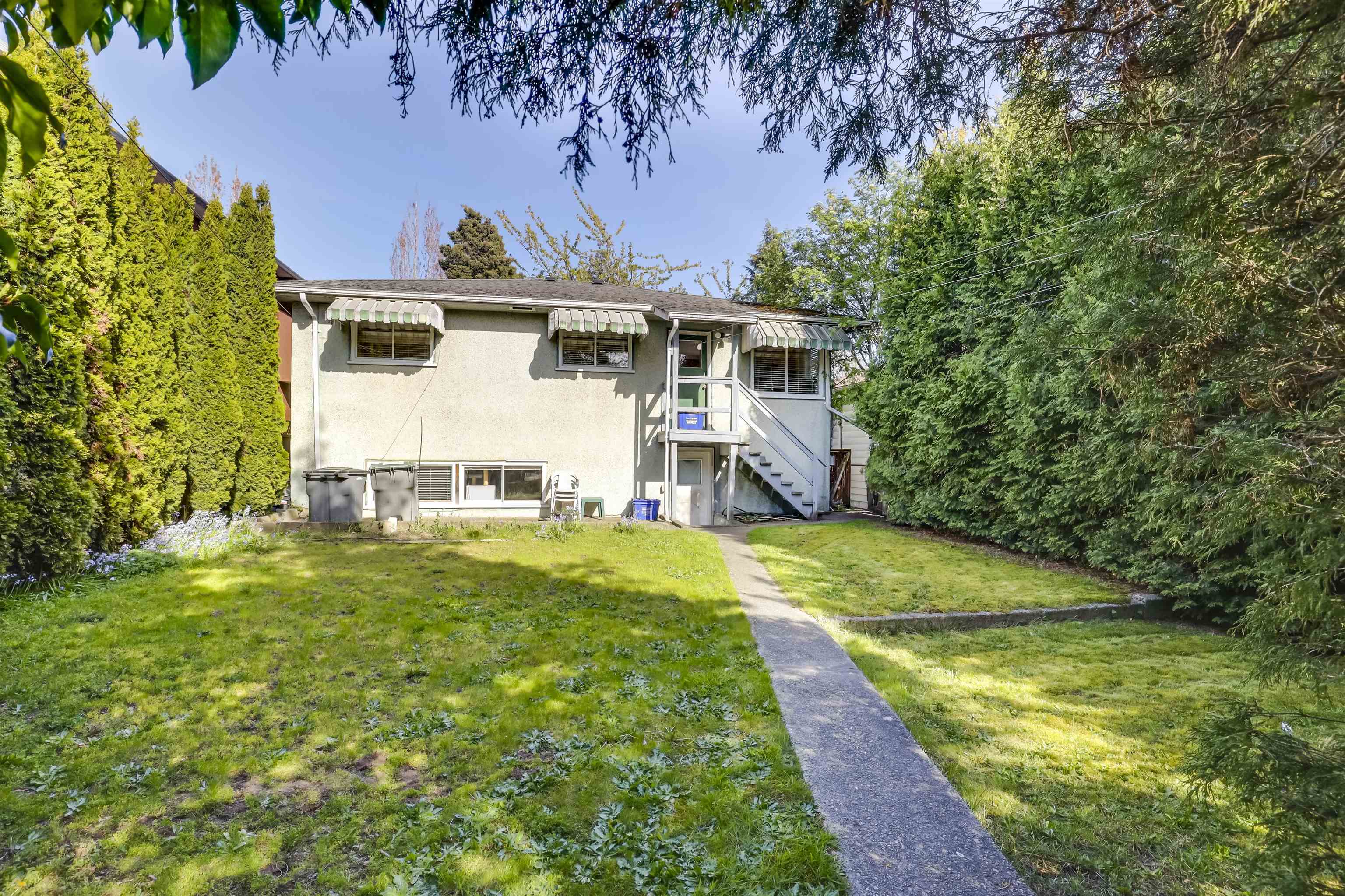 7475 Knight Street, Vancouver, BC V5P 2X1