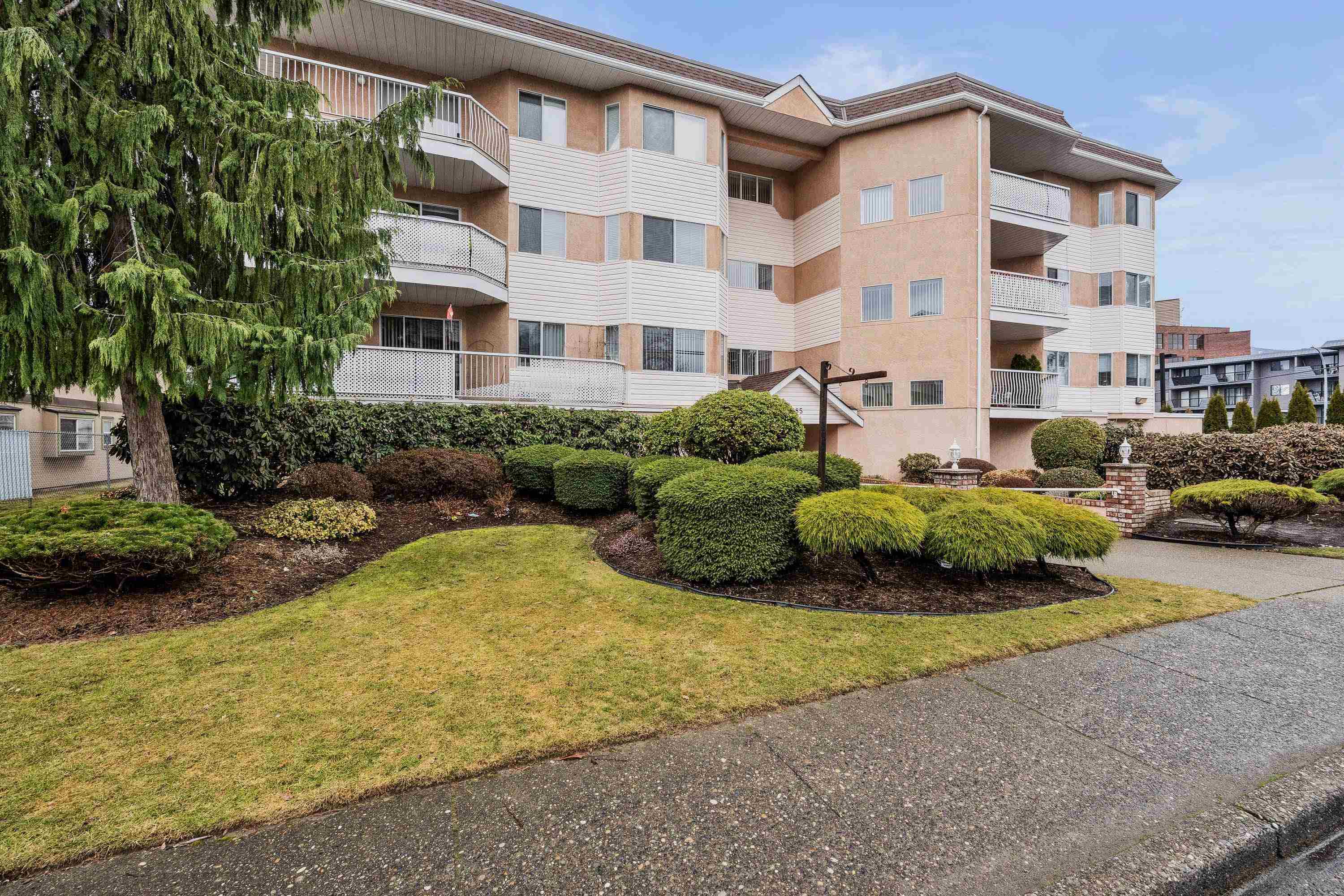 8985 Mary Street #312, Chilliwack, BC V2P 4J4