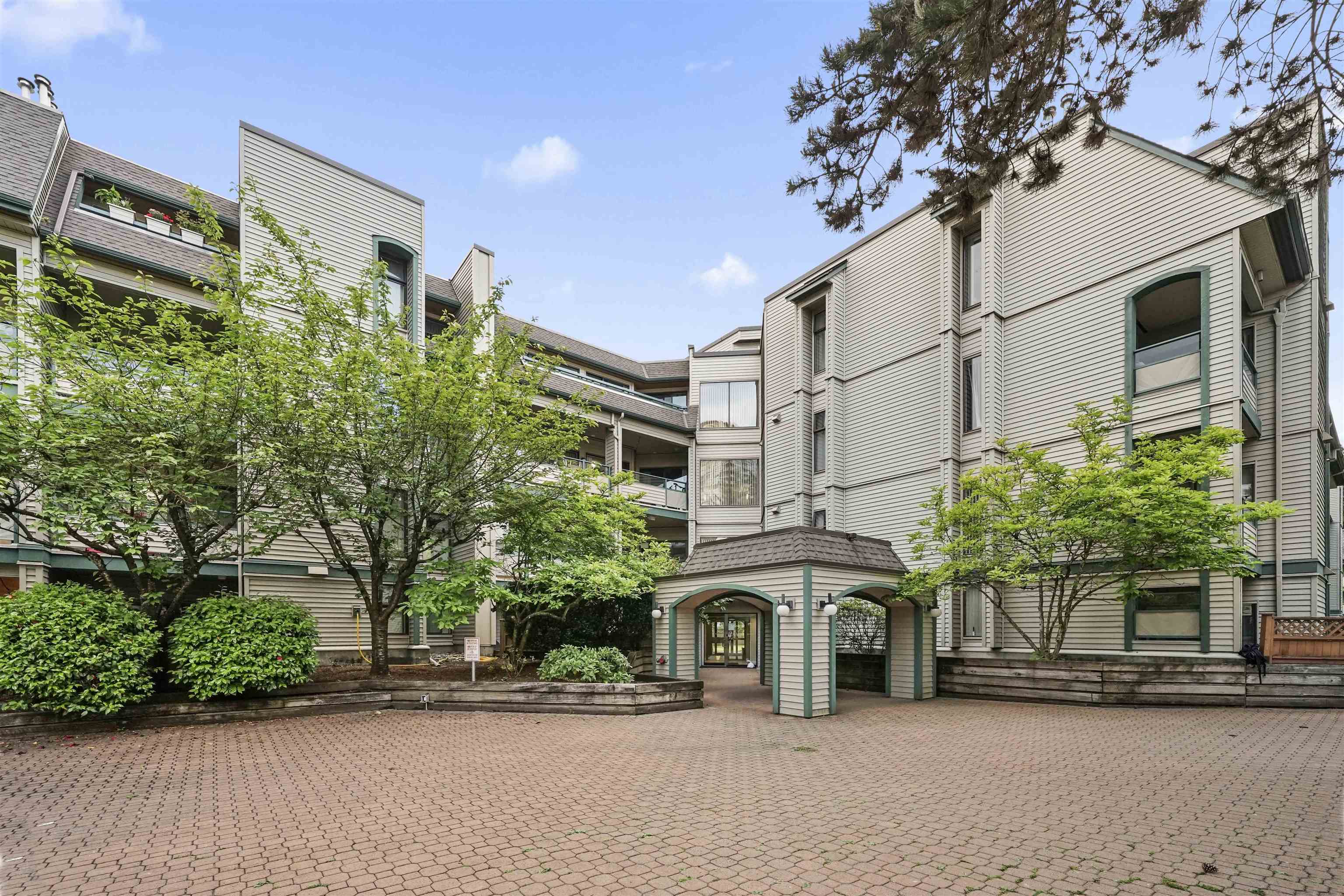 2915 Glen Drive #209, Coquitlam, BC V3B 7H8