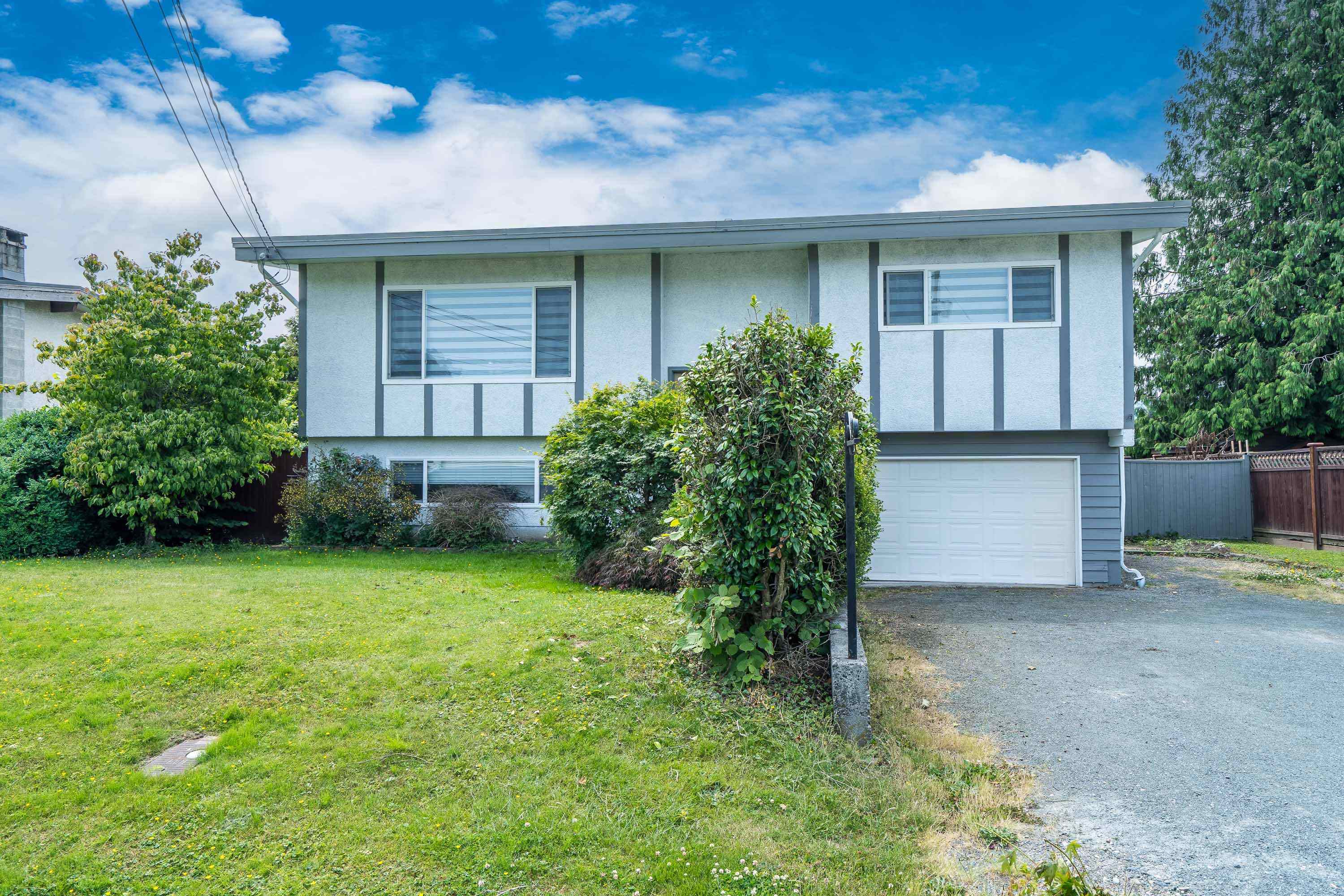 45290 Spruce Drive, Chilliwack, BC V2R 1E9