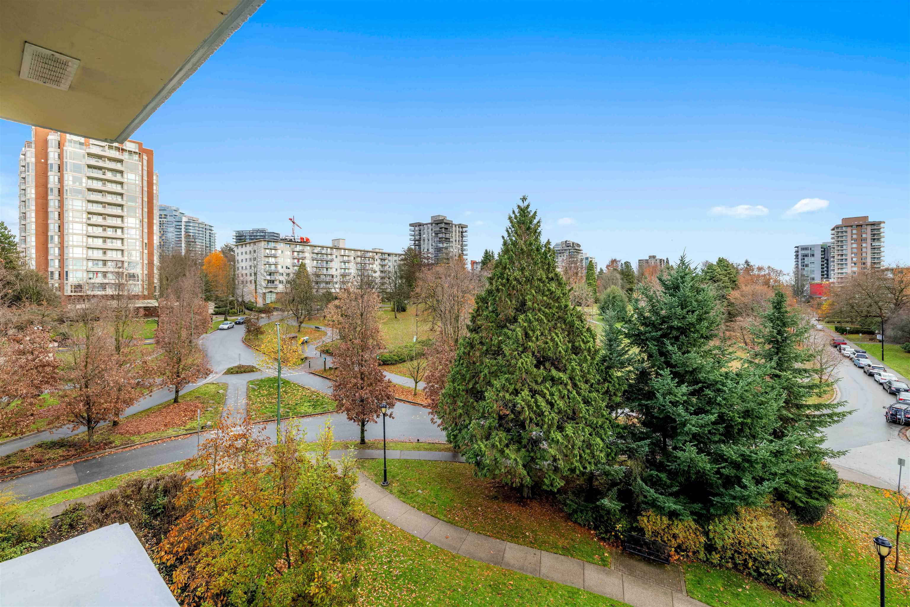 683 West Victoria Park #602, North Vancouver, BC V7M 0A2