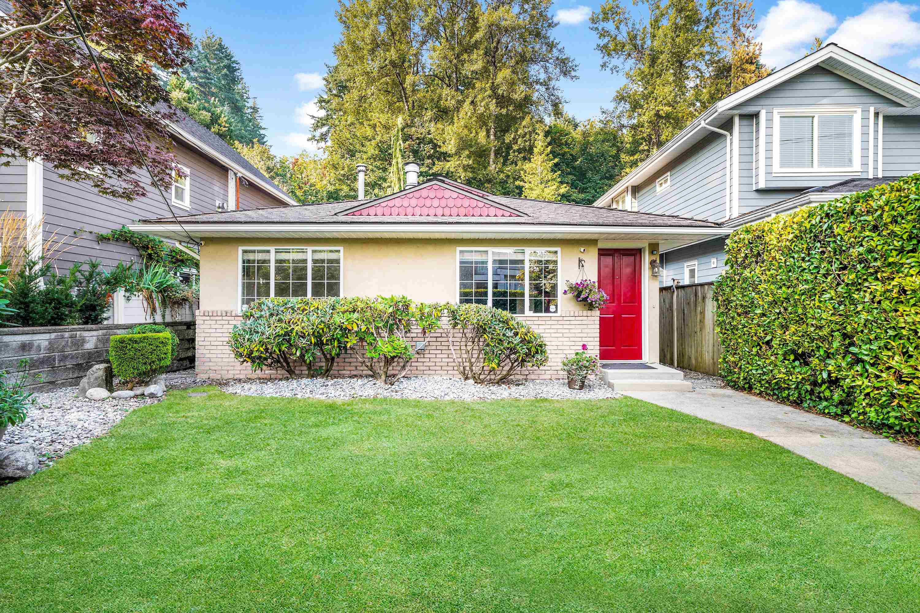 1412 Hope Road, North Vancouver, BC V7P 1W8