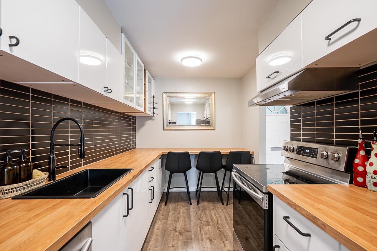 5191 203 Street #203, Langley, BC V3A 1V6