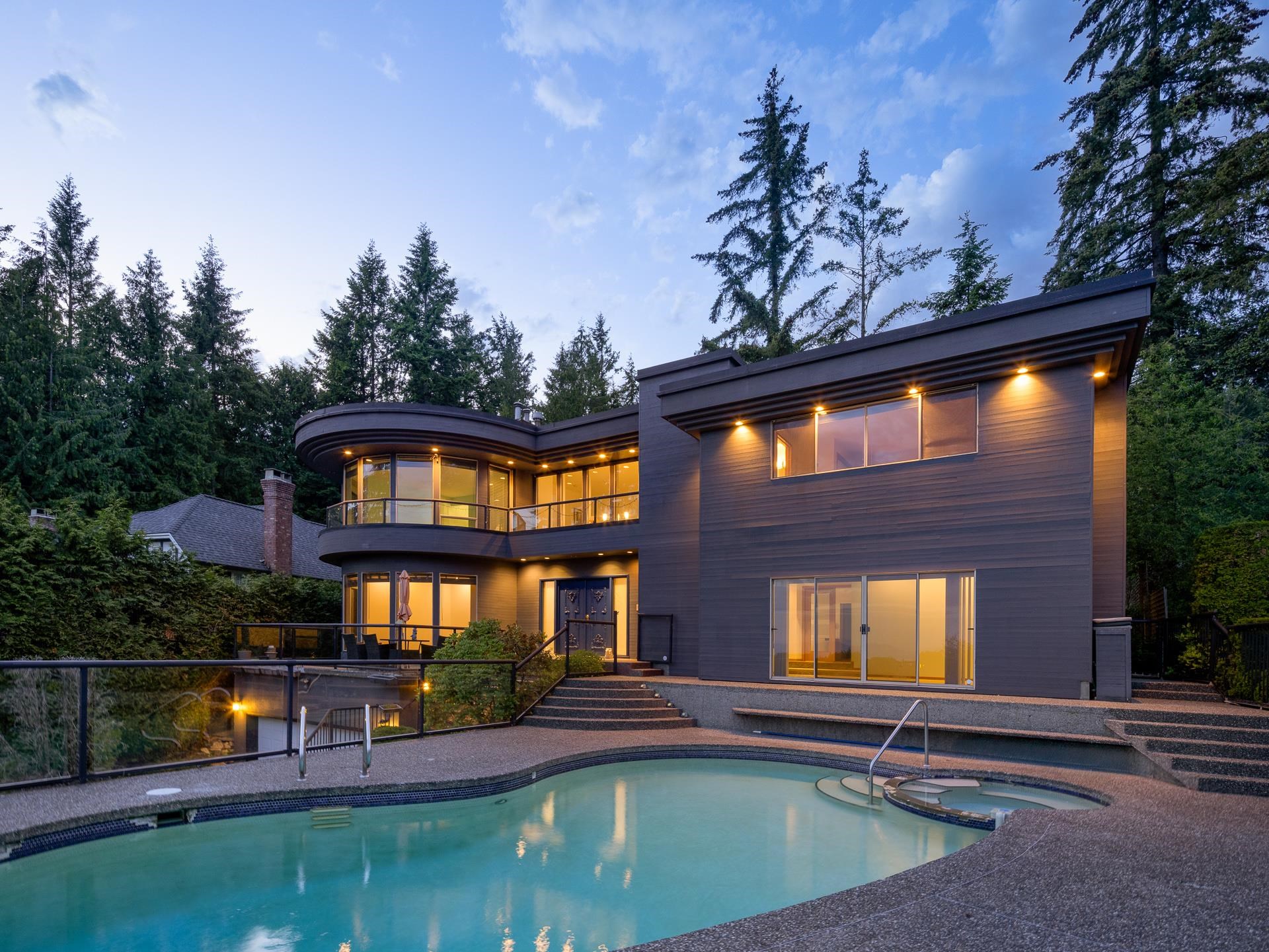 4779 Woodley Drive, West Vancouver, BC V7S 3A6
