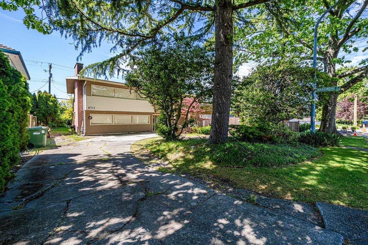 8711 Seafair Drive, Richmond, BC V7C 1X7
