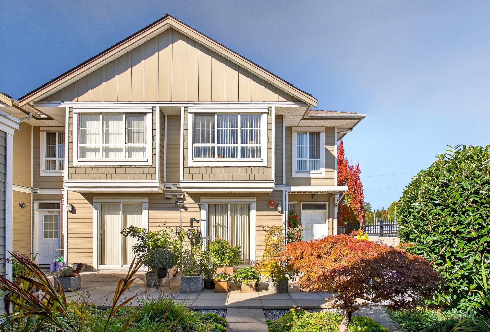 815 1st Street #201, New Westminster, BC V3L 2H7