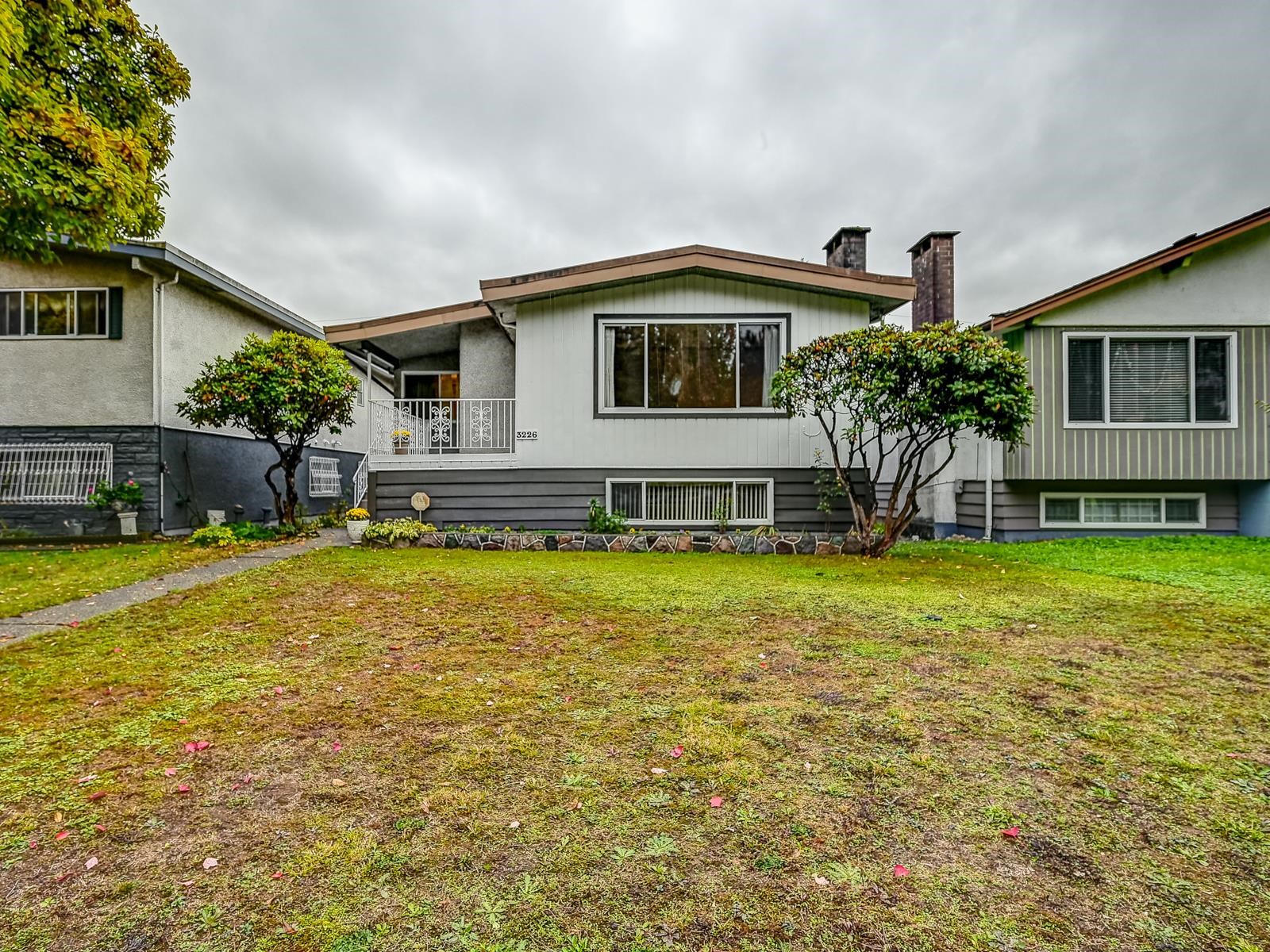 3226 East 1st Avenue, Vancouver, BC V5M 1B8