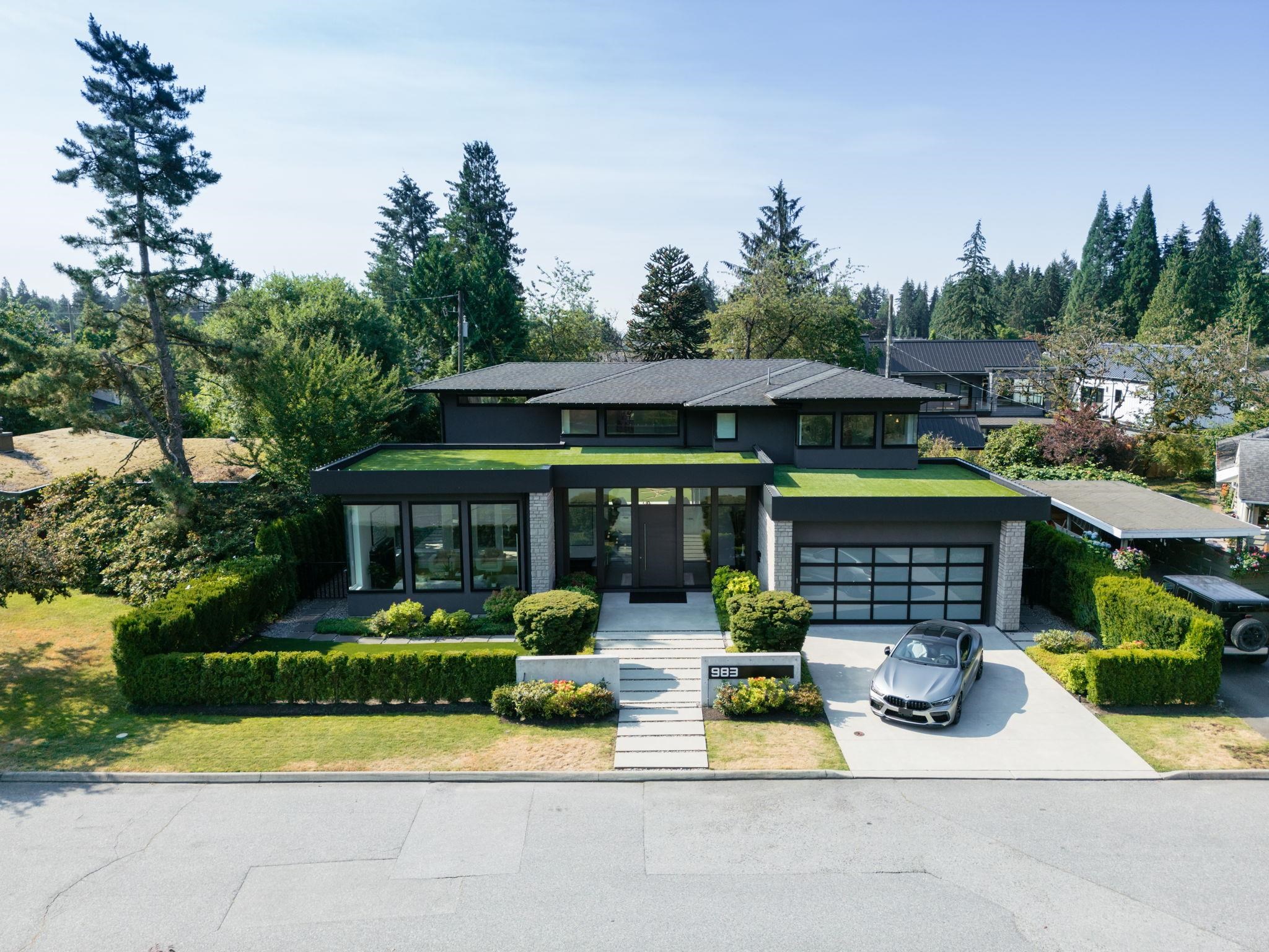 983 Tudor Avenue, North Vancouver, BC V7R 1X6