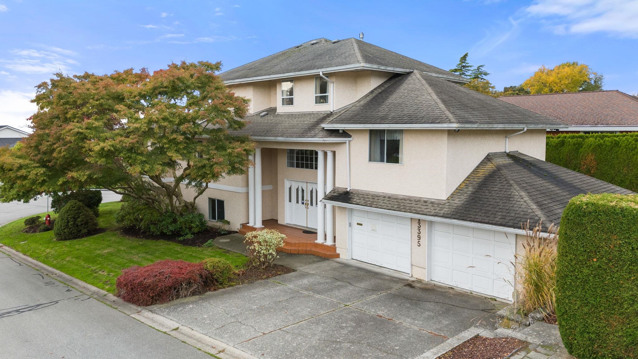 14 Avenue, Surrey, BC V4A 9B7