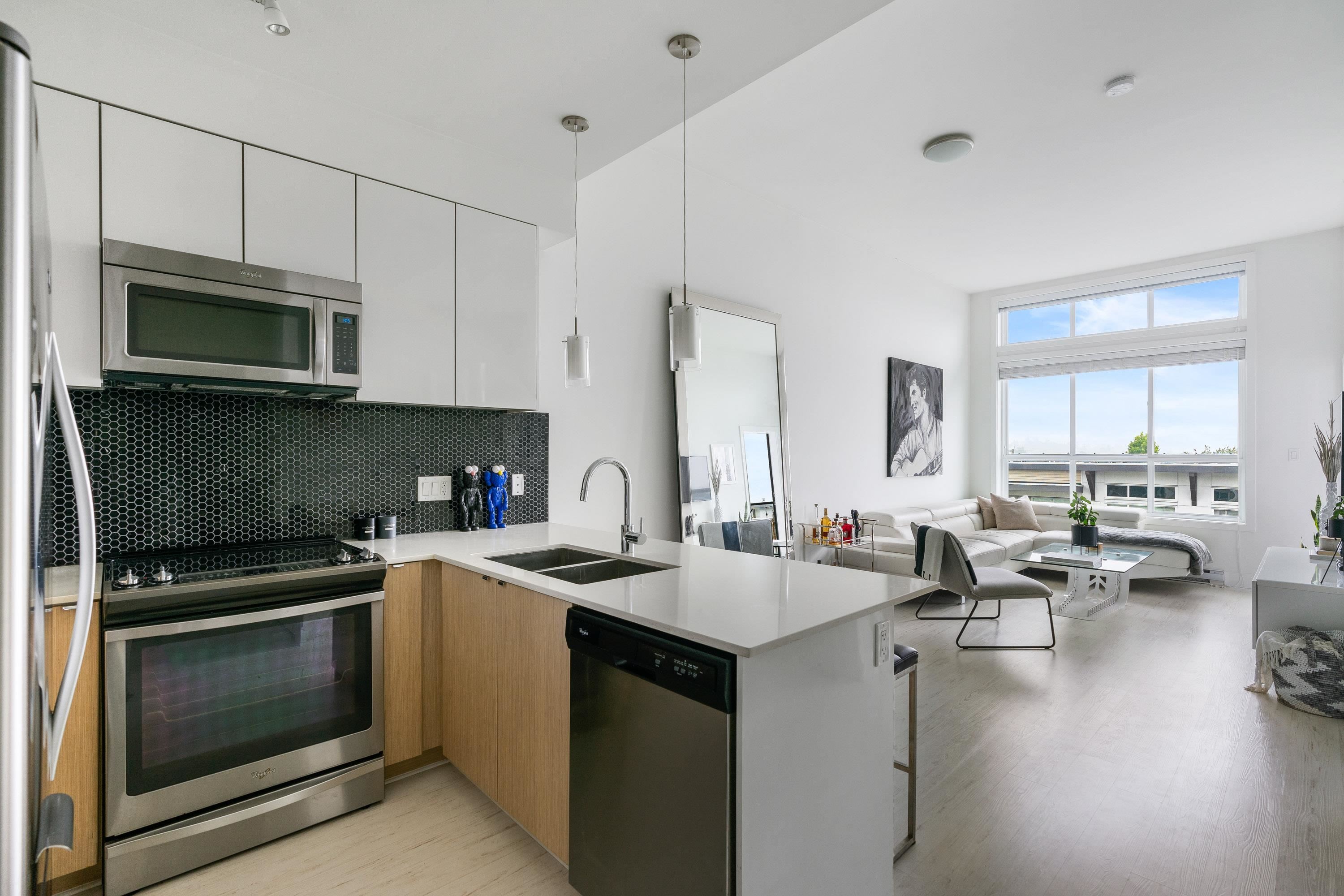 6468 195a Street #414, Surrey, BC V4N 6R6