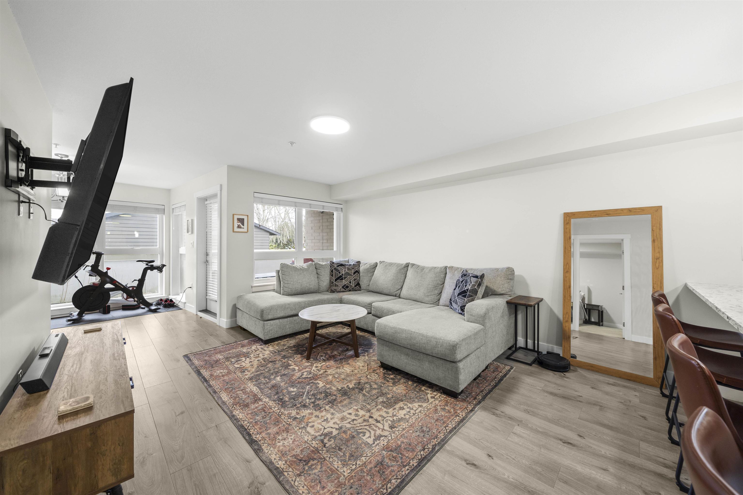 4815 55b St #109, Delta, BC V4K 3V7