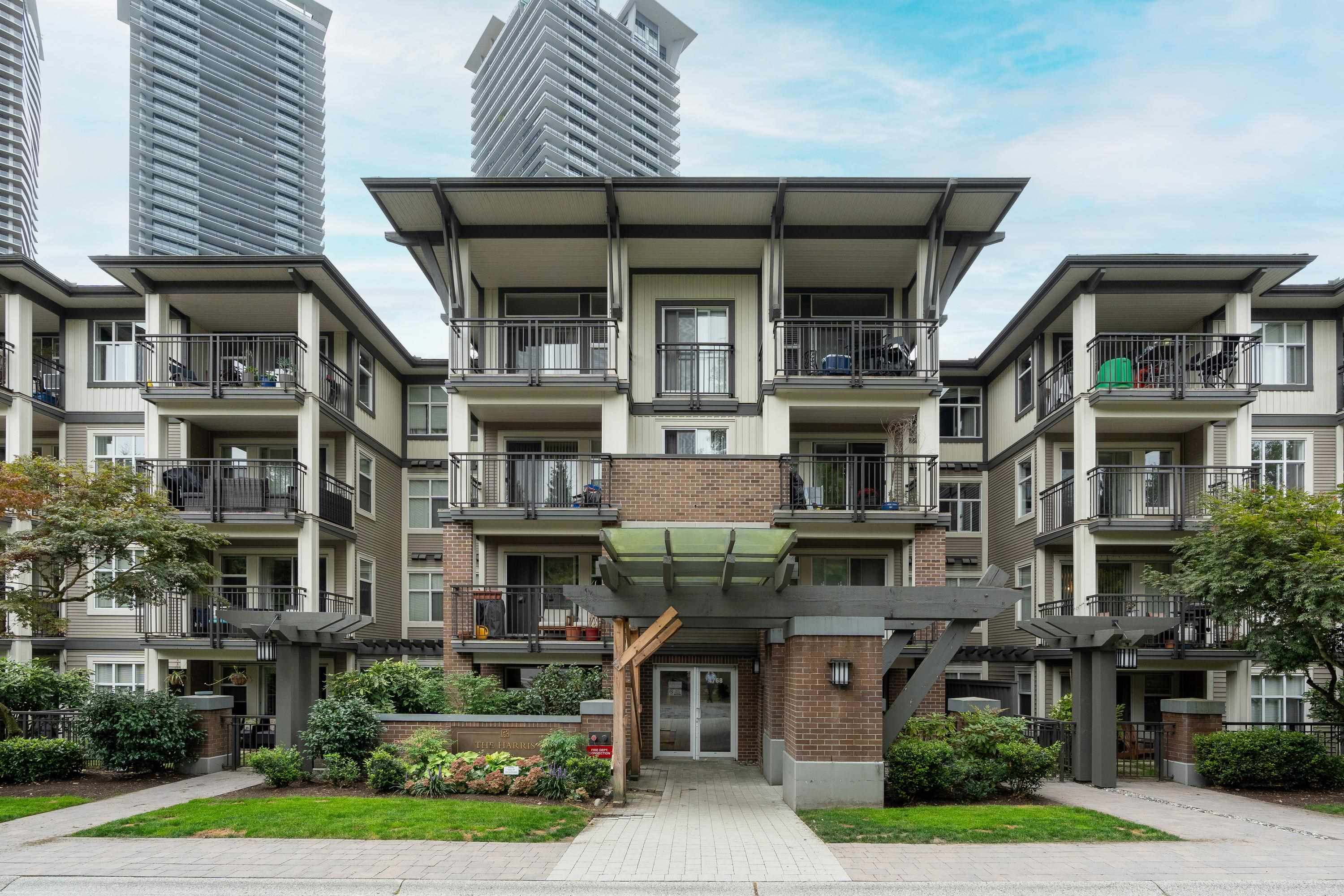 4768 Brentwood Drive #206, Burnaby, BC V5C 0C7