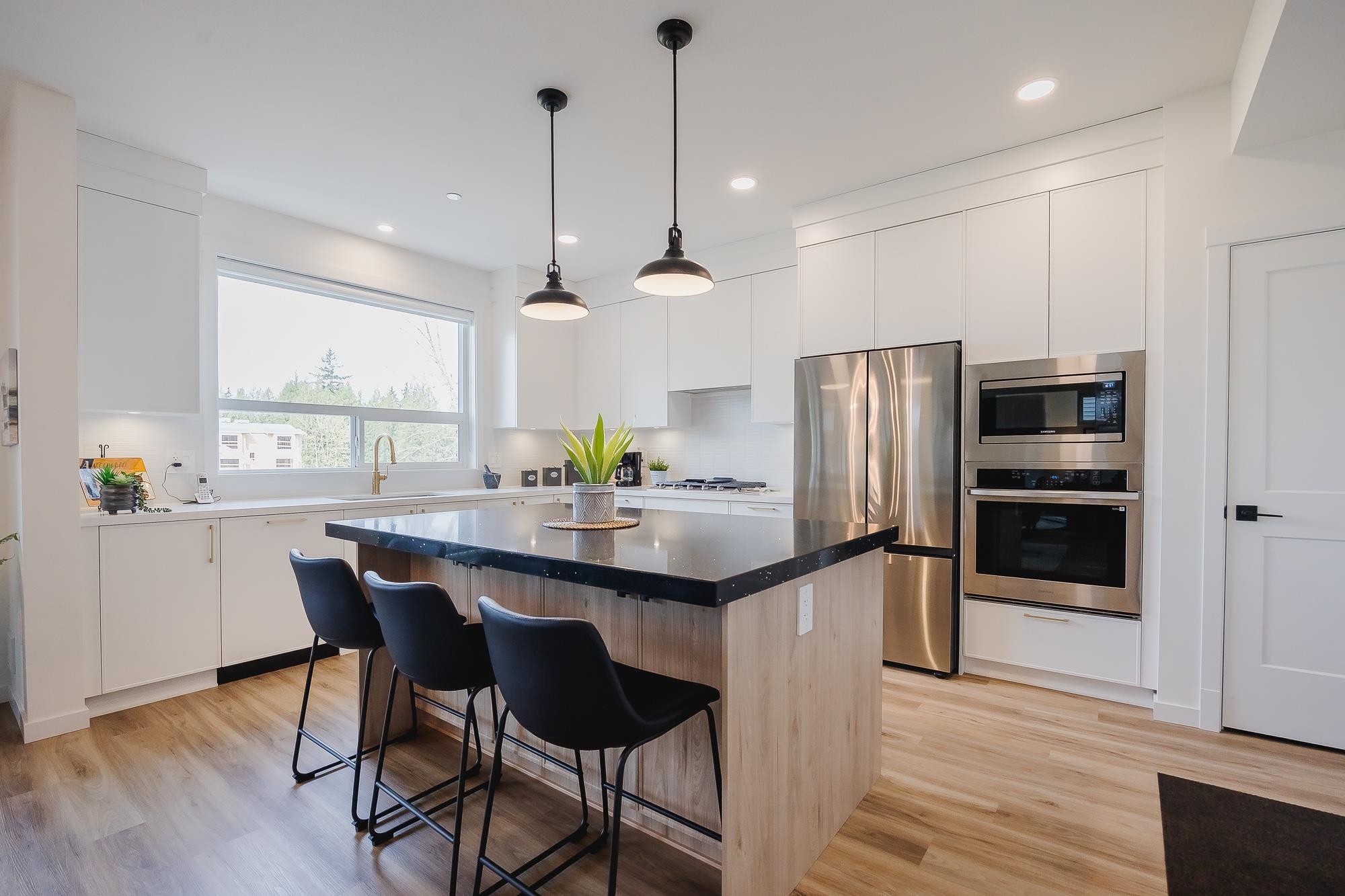 250b Street, Maple Ridge, BC V2W 0K6