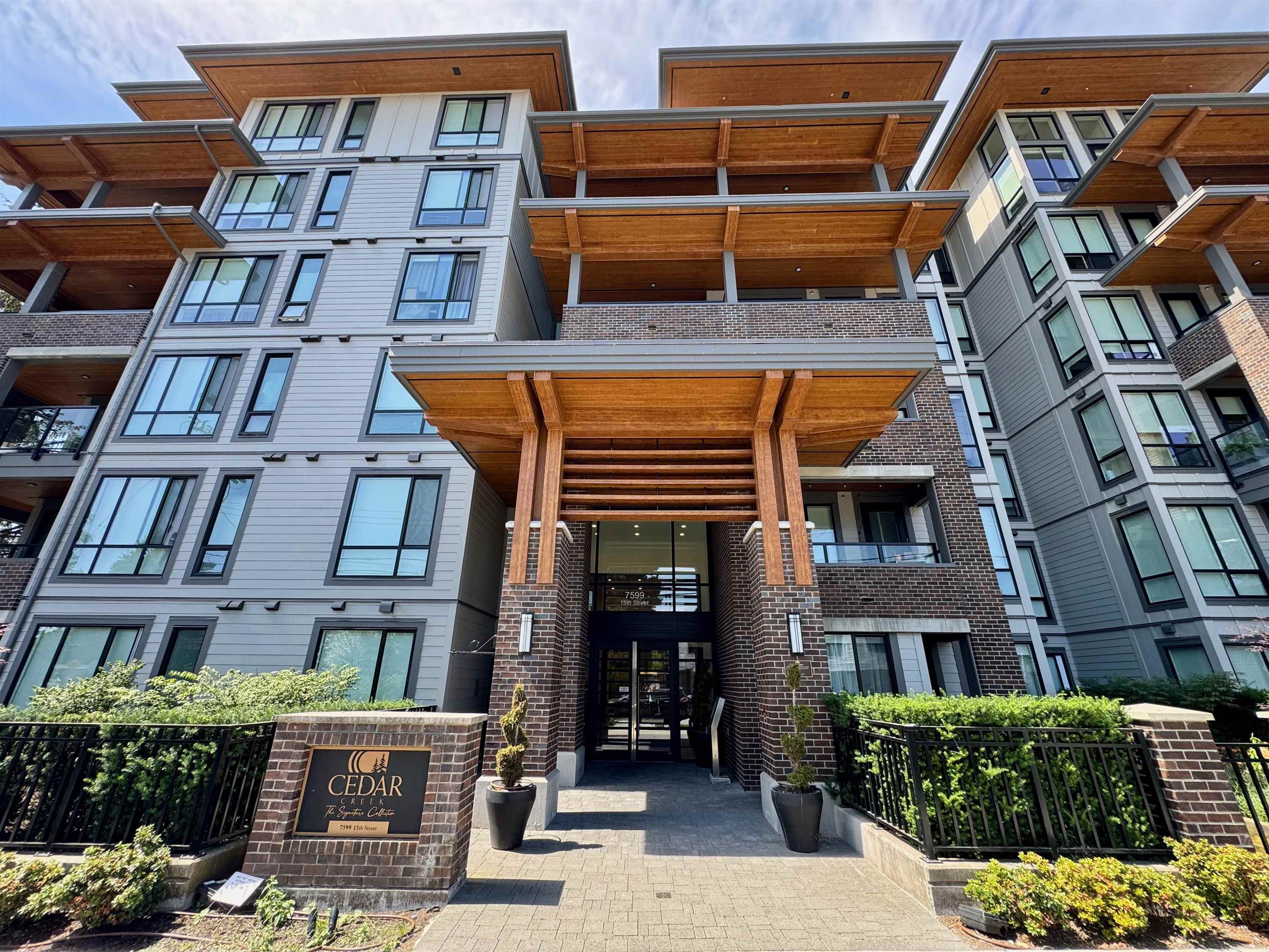 7599 15th Street #607, Burnaby, BC V3N 0H9