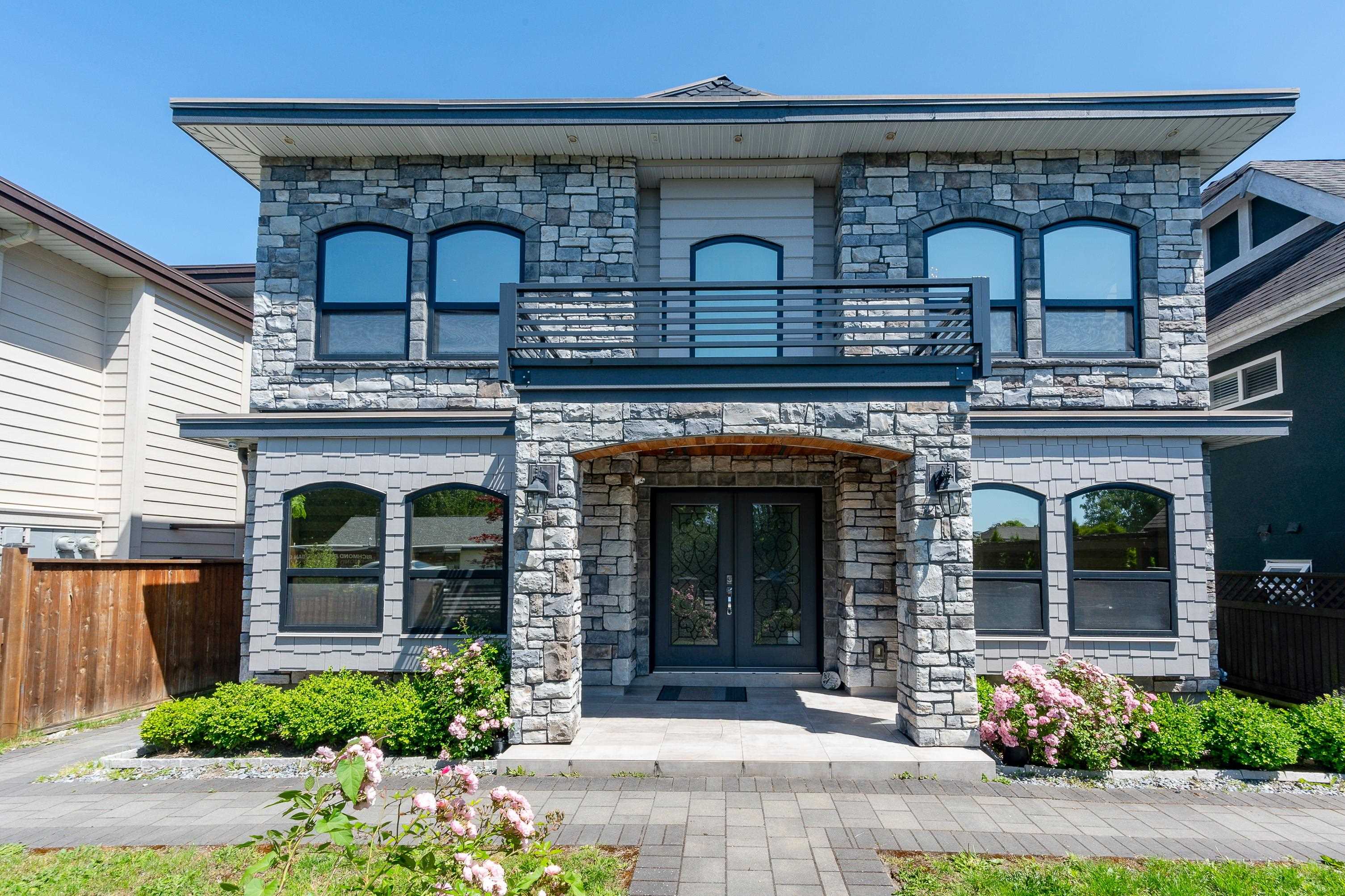 7100 Number 2 Road, Richmond, BC V7C 3L6
