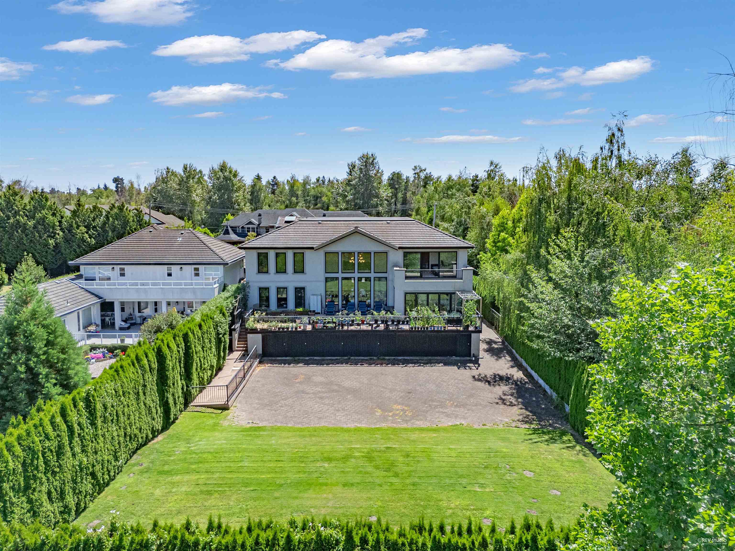10651 Granville Avenue, Richmond, BC V6Y 1R5