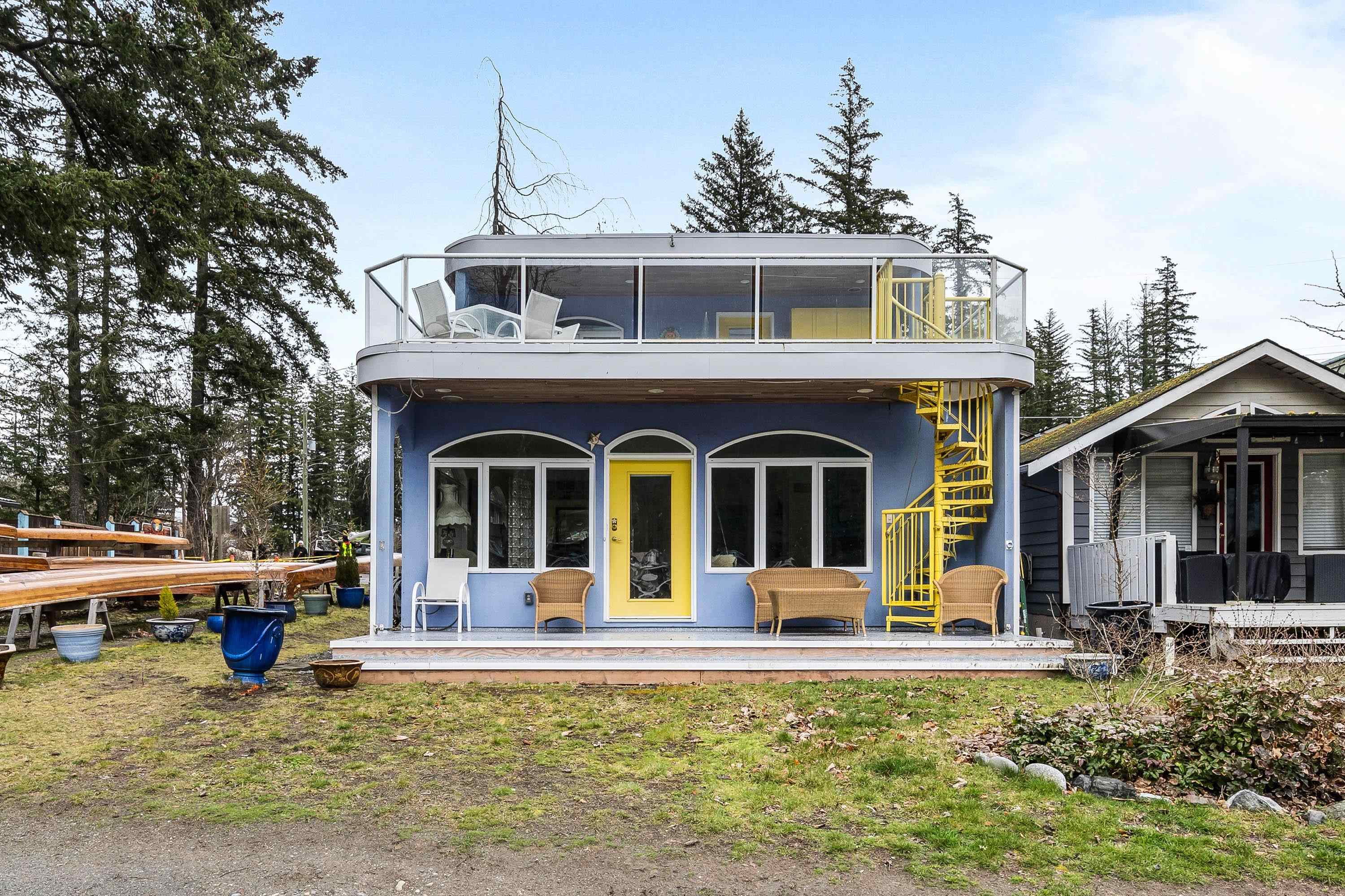 106 1 Ave, Cultus Lake, BC V2R 4Y4